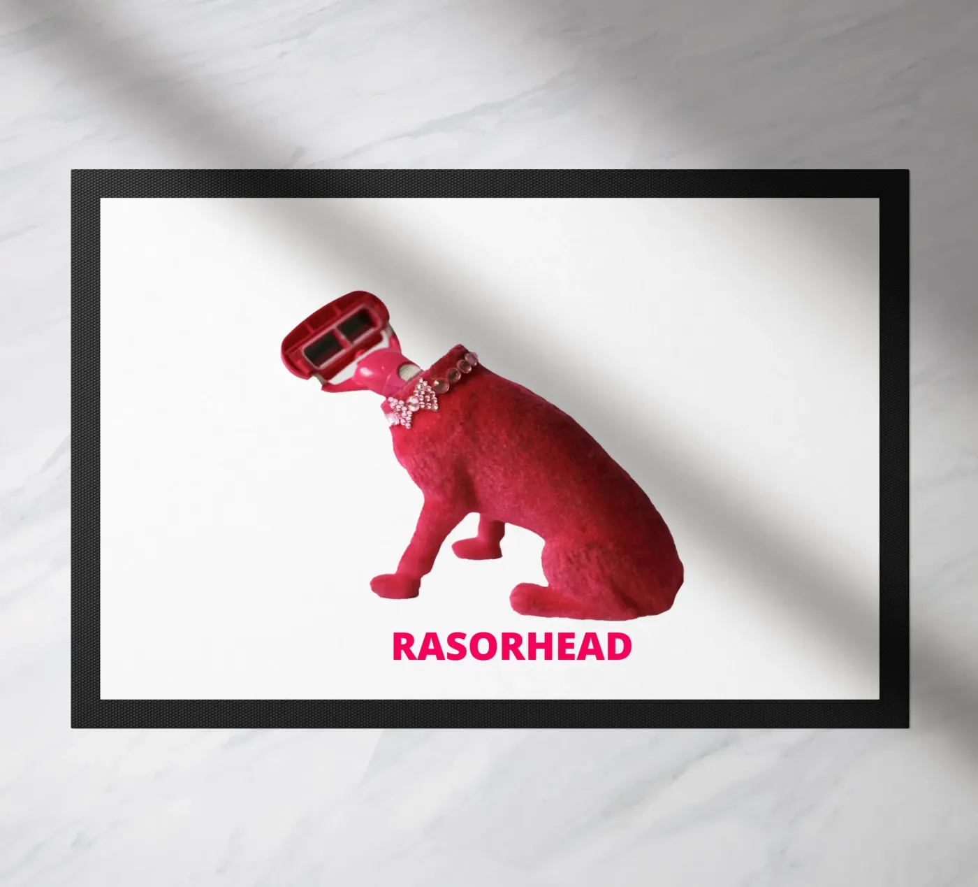 Rasorhead deurmat van Trash is dada Official