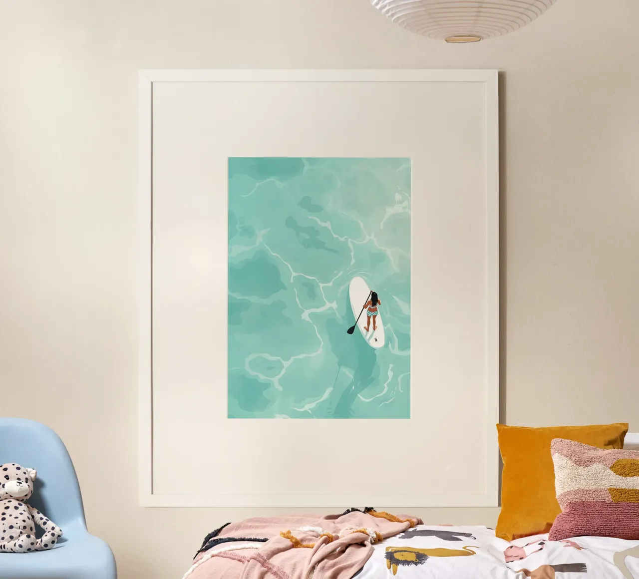 Paddleboarder aereo, arte dell'oceano sereno poster con telaio in legno da dawnthesea