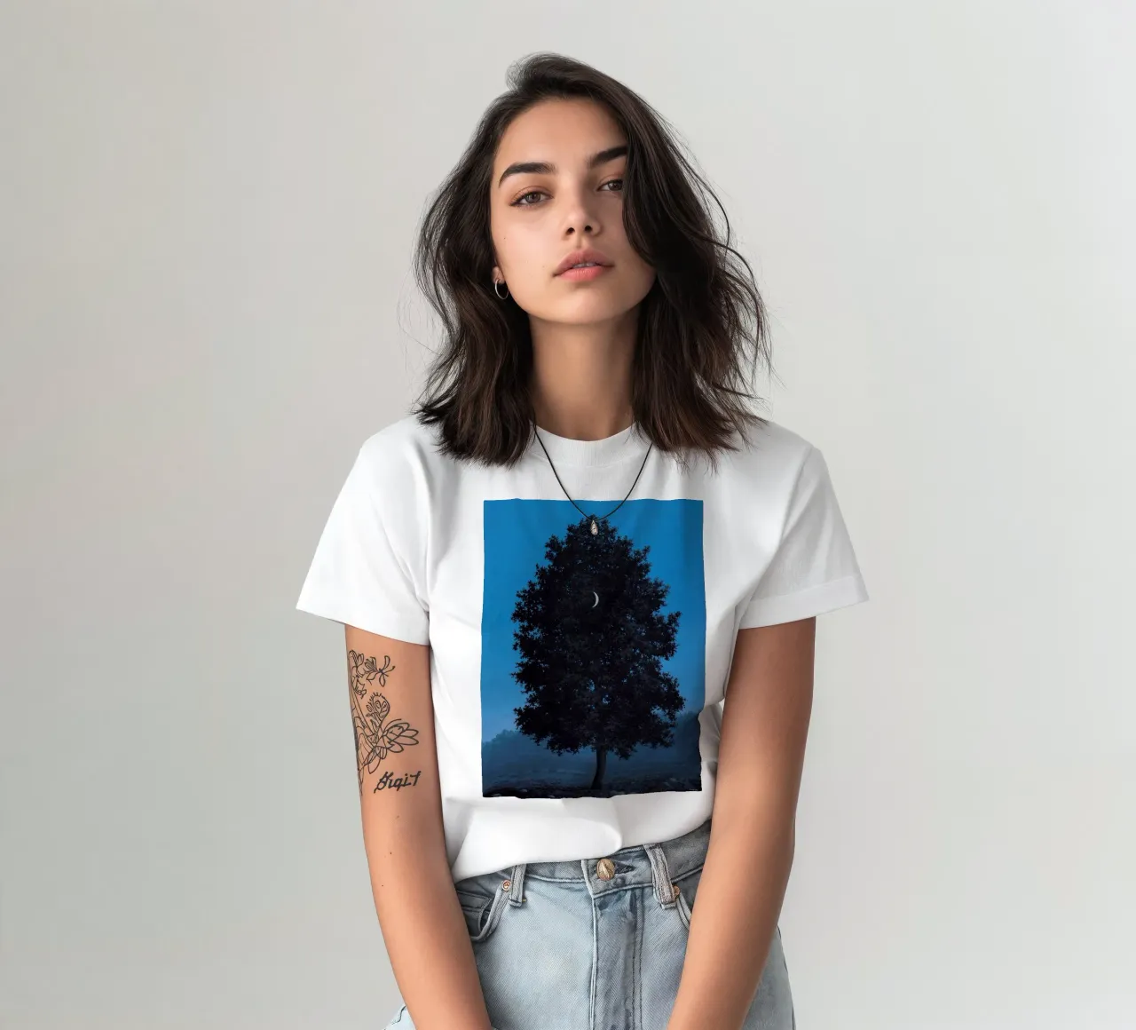 16 settembre Magritte t-shirt da Classic Art Prints