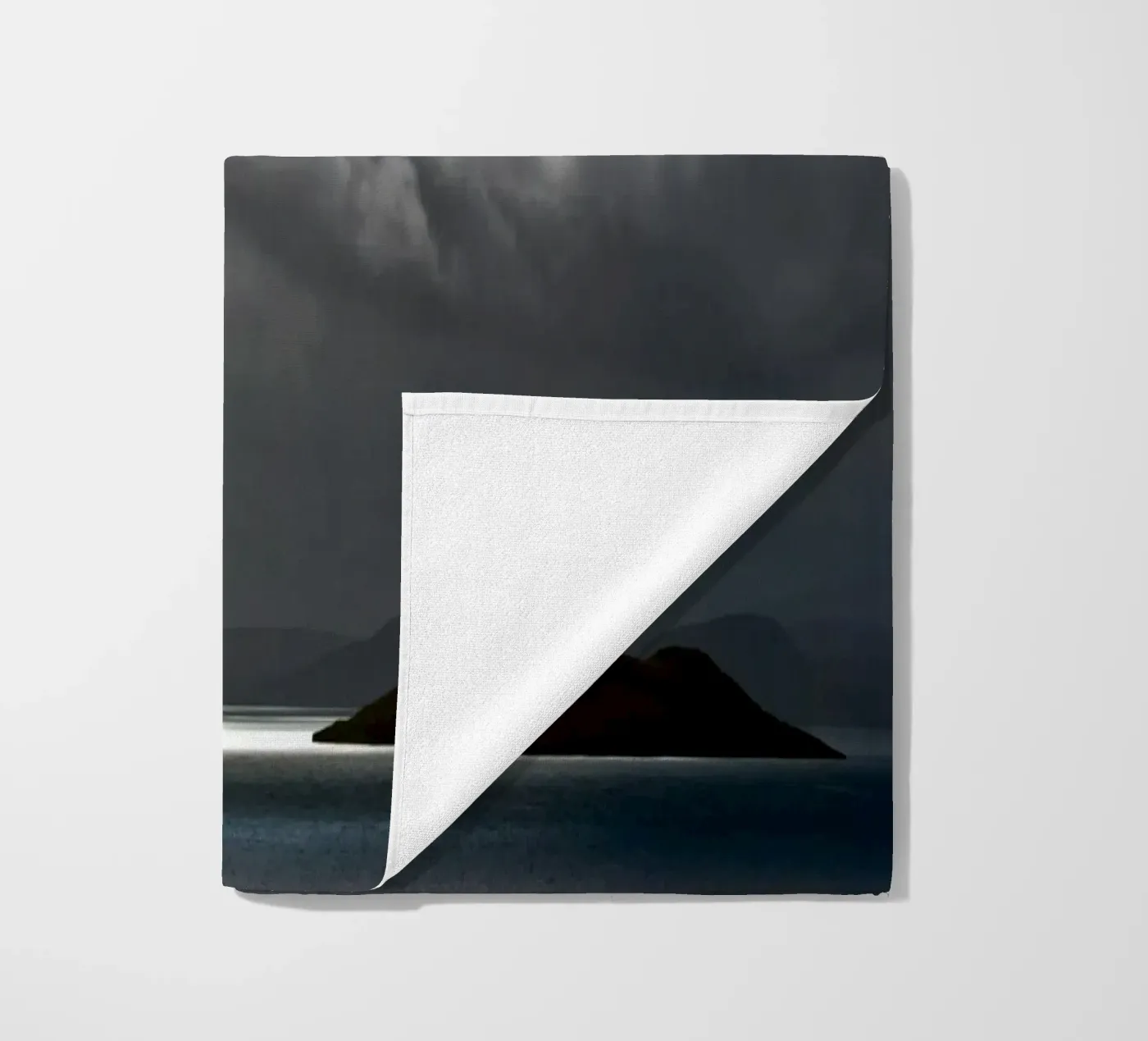 Cloudy Island telo mare da Nur Mut