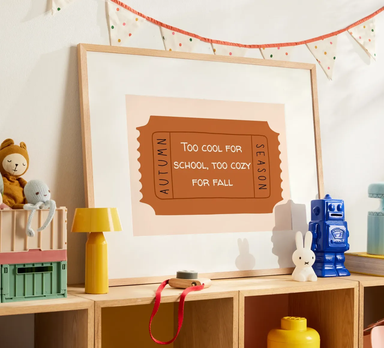 "Troppo figo per la scuola": un divertente biglietto d'autunno poster con telaio in legno da vintagepod