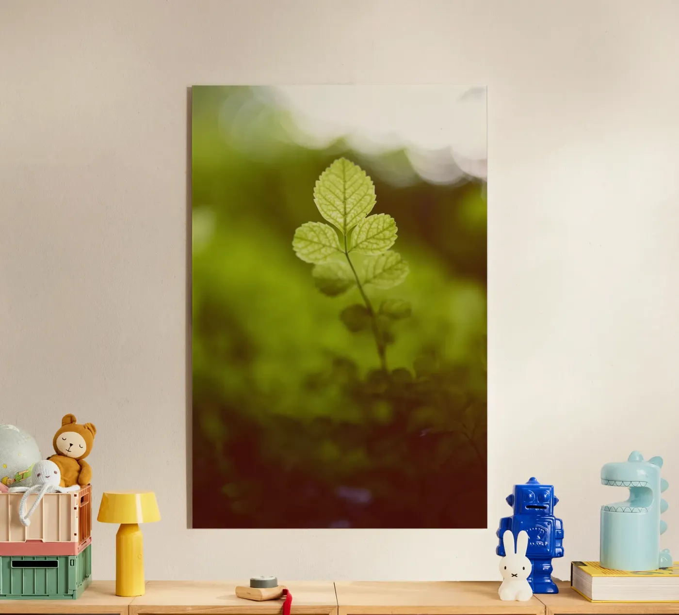 Out of the green plexiglass da Tal Paz-Fridman