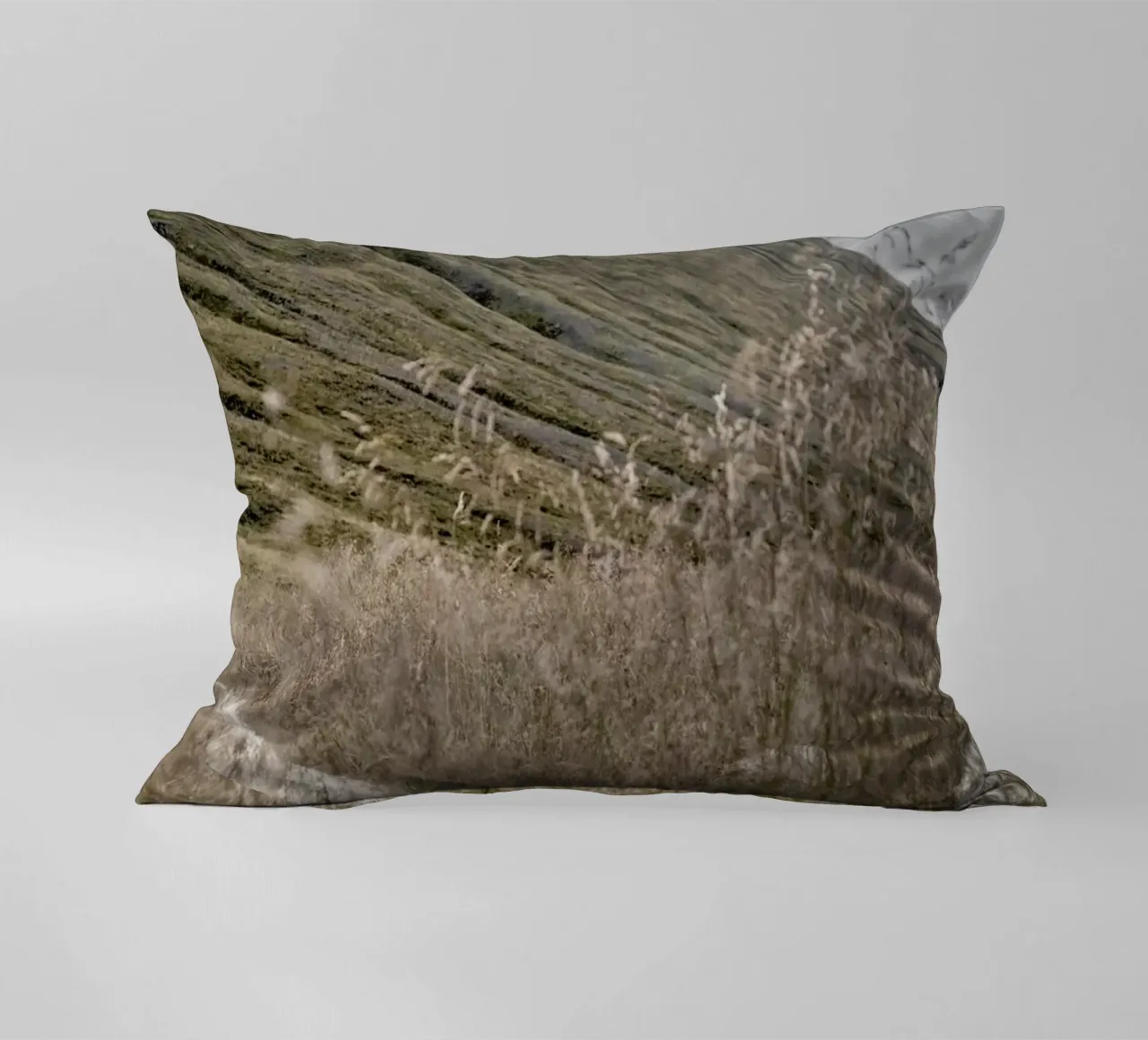 Hiding in plain sight cuscino da Nur Mut