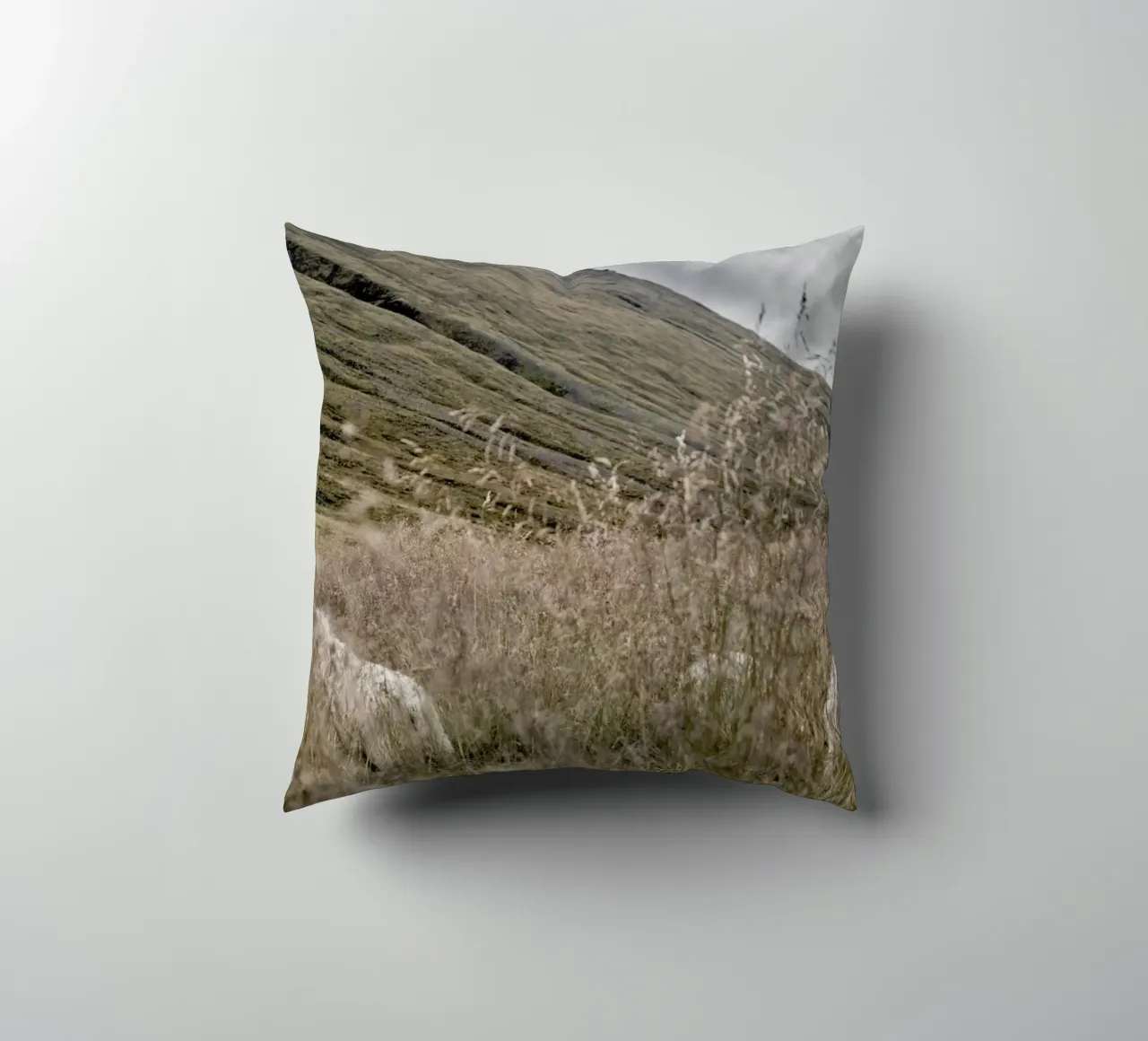 Hiding in plain sight cuscino da Nur Mut