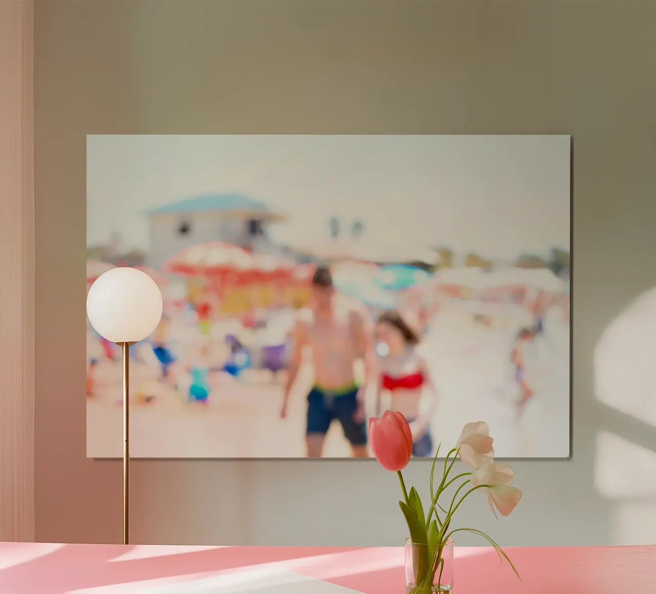 In riva al mare #8 poster con telaio in alluminio da Tal Paz-Fridman