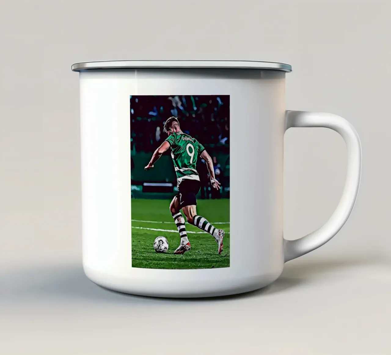 Gyökeres Sporting Lisbona Maglia Verde 9 Poster Digitale tazza in smalto da ArdanART