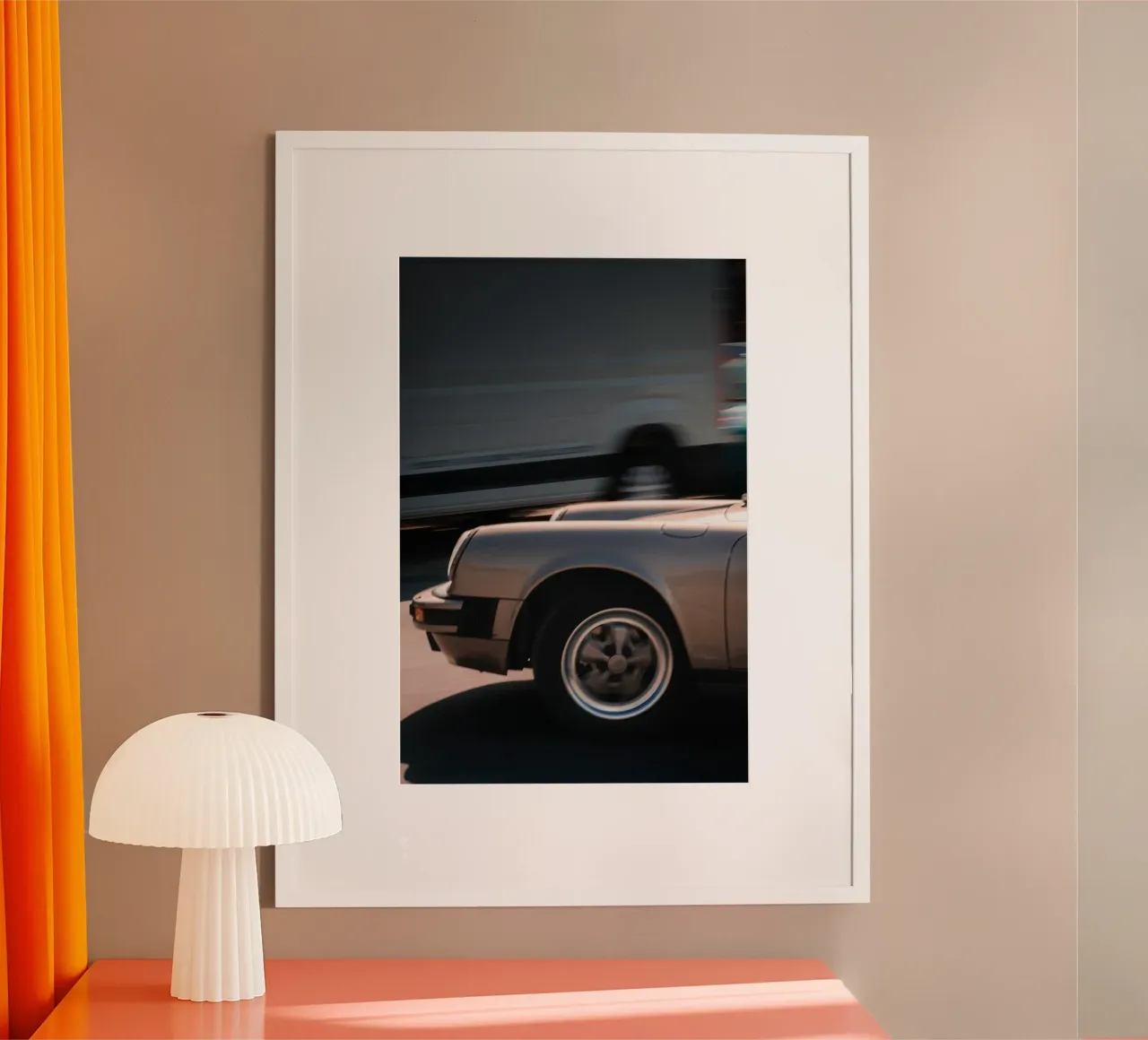 Porsche d'epoca poster con telaio in plastica da Journey of Vanessa