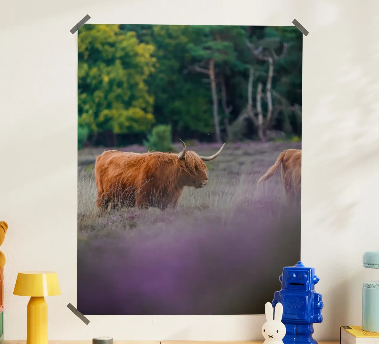 Mucca delle Highlands poster con telaio in legno da Tom's Wildlife
