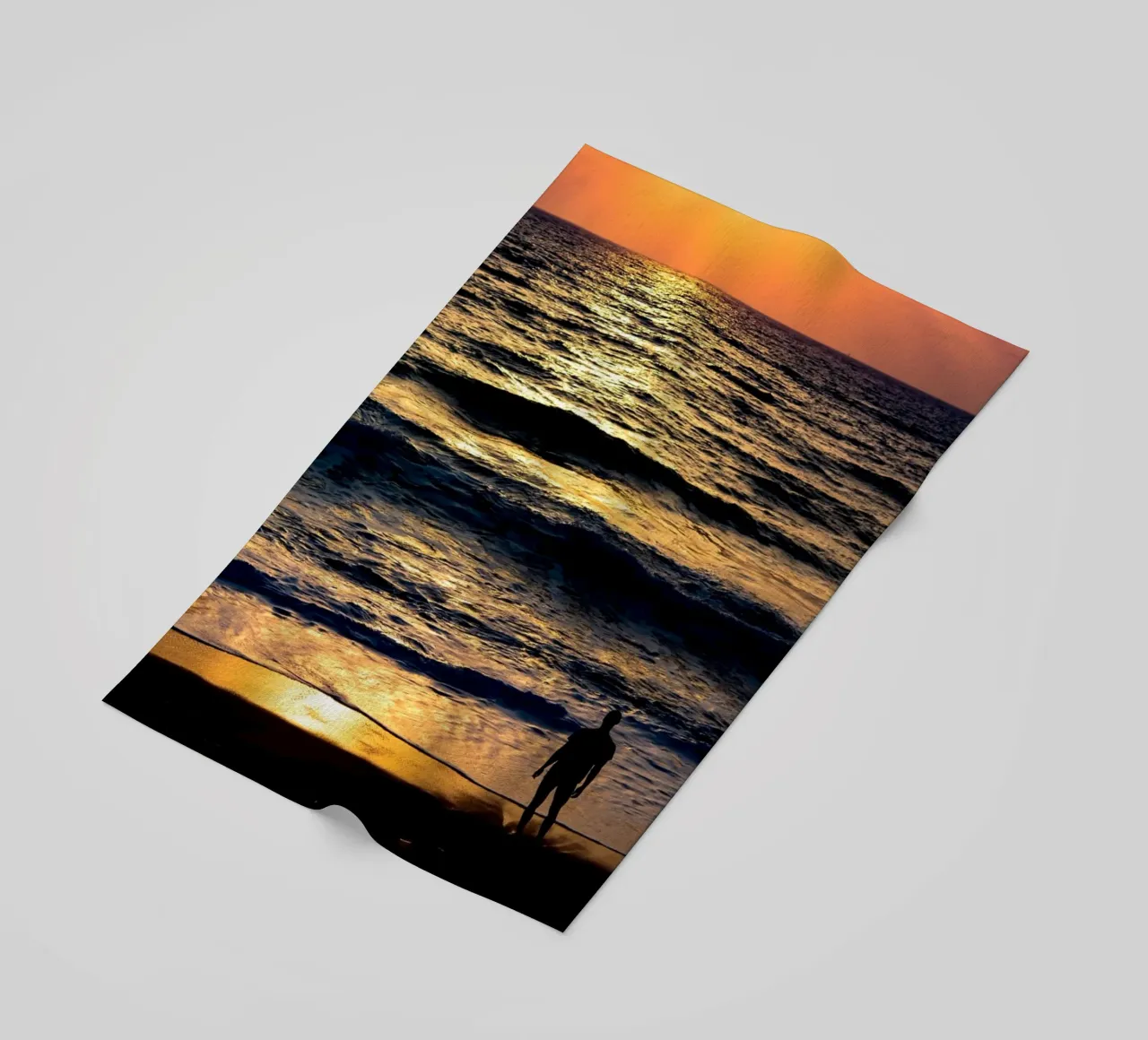 L'elemento umano telo mare da Tal Paz-Fridman