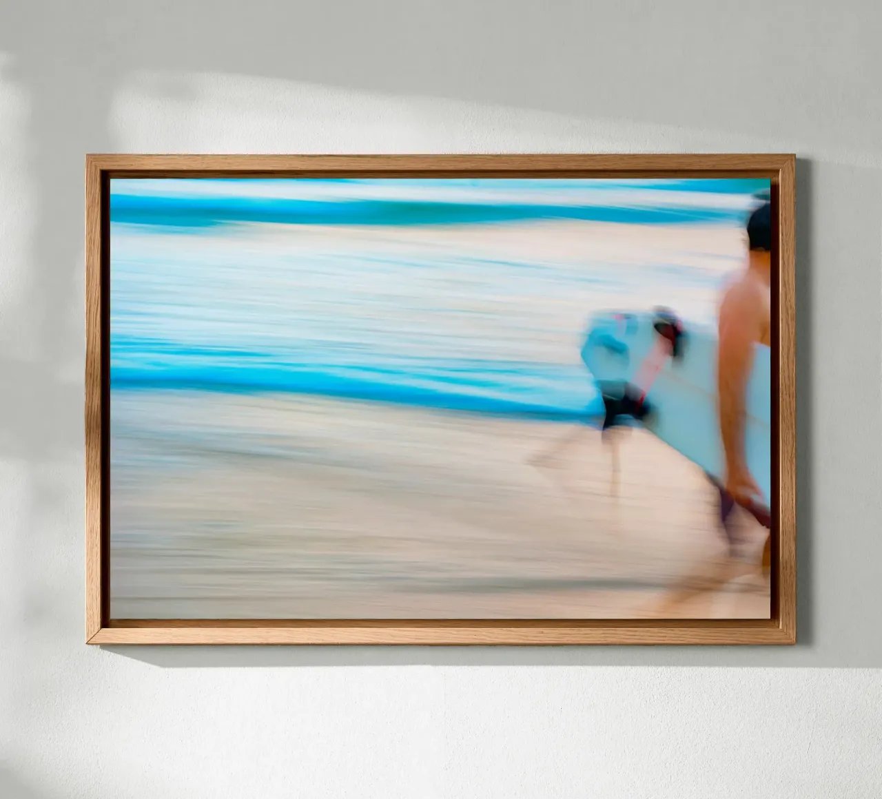 Am Meer #9 Leinwand mit Schattenfugenrahmen von Tal Paz-Fridman