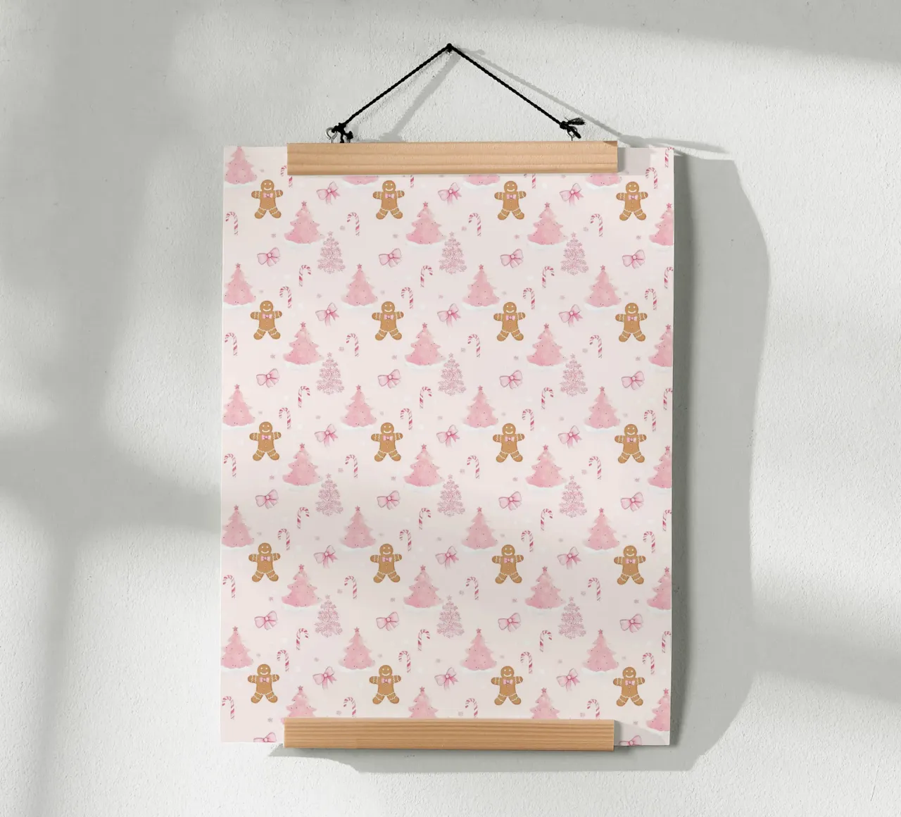 Alberi di Natale rosa Omino di pan di zenzero Coquette Holiday Art poster da Gentle Echoes Art