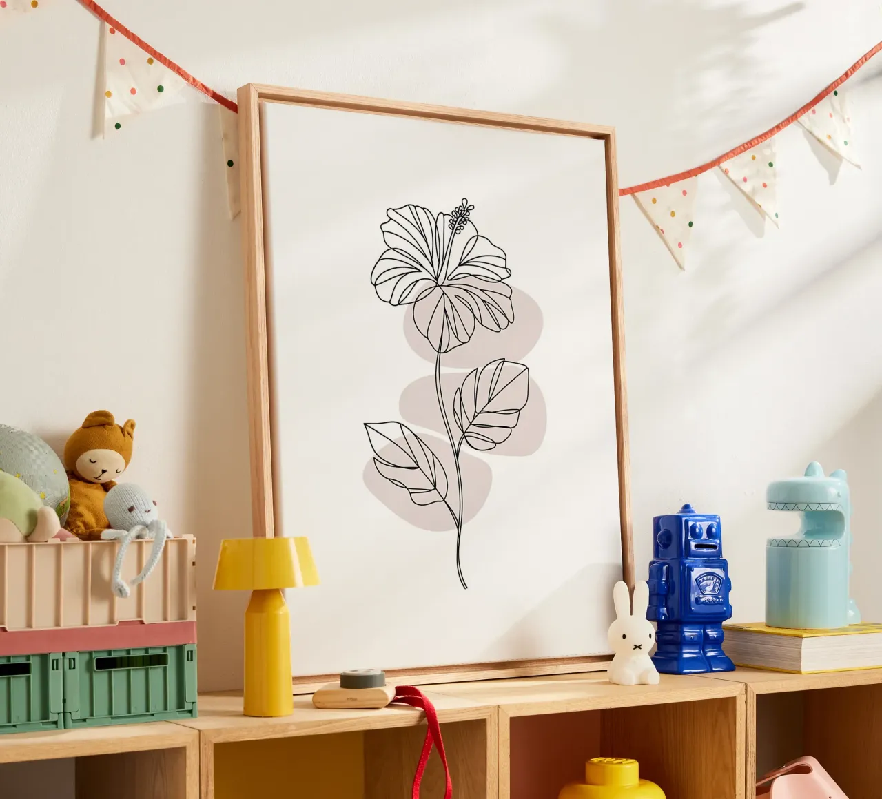 Minimalistischer Hibiskus in durchgehender Linie Leinwand mit Schattenfugenrahmen von Plain Thoughts