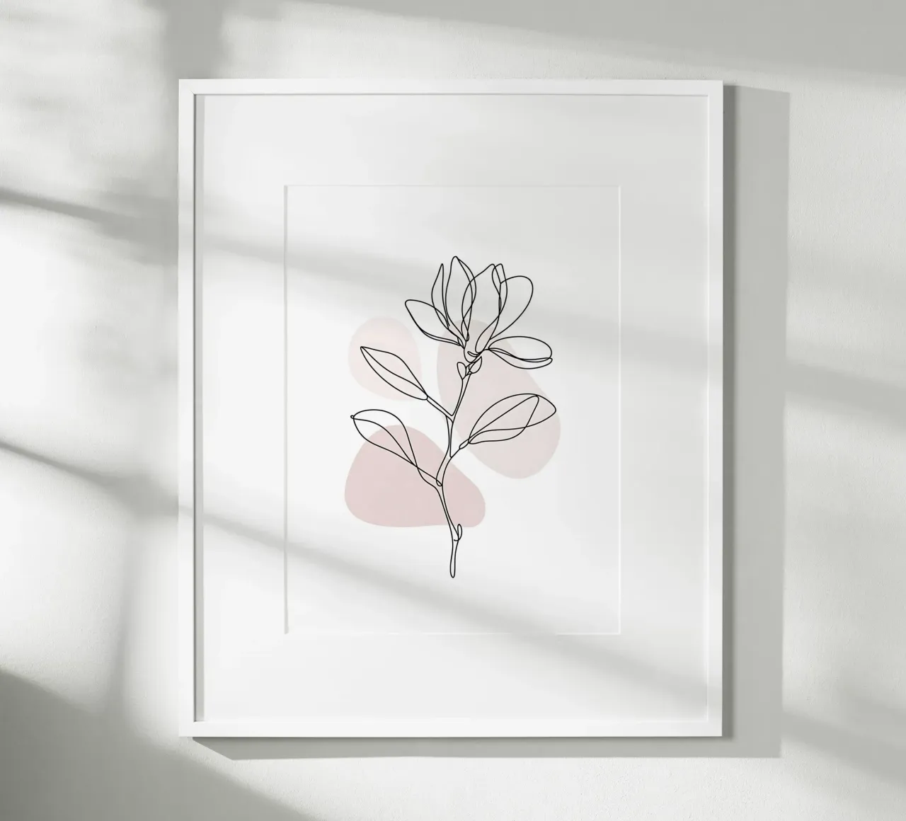 Minimalistische Magnolie in einer durchgehenden Linie Poster mit Kunststoffrahmen von Plain Thoughts