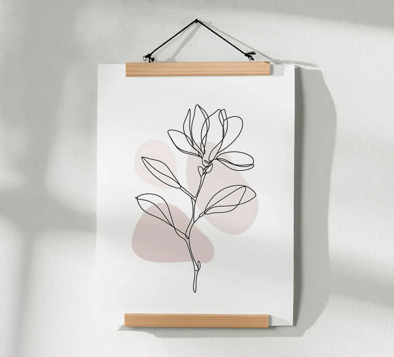 Minimalistische Magnolie in einer durchgehenden Linie Poster mit Kunststoffrahmen von Plain Thoughts