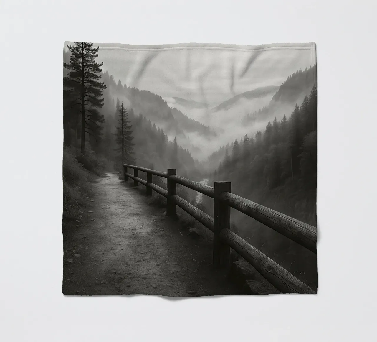 strada sull'orlo di una scogliera nella foresta ph in bianco e nero coperta in pile da roosses