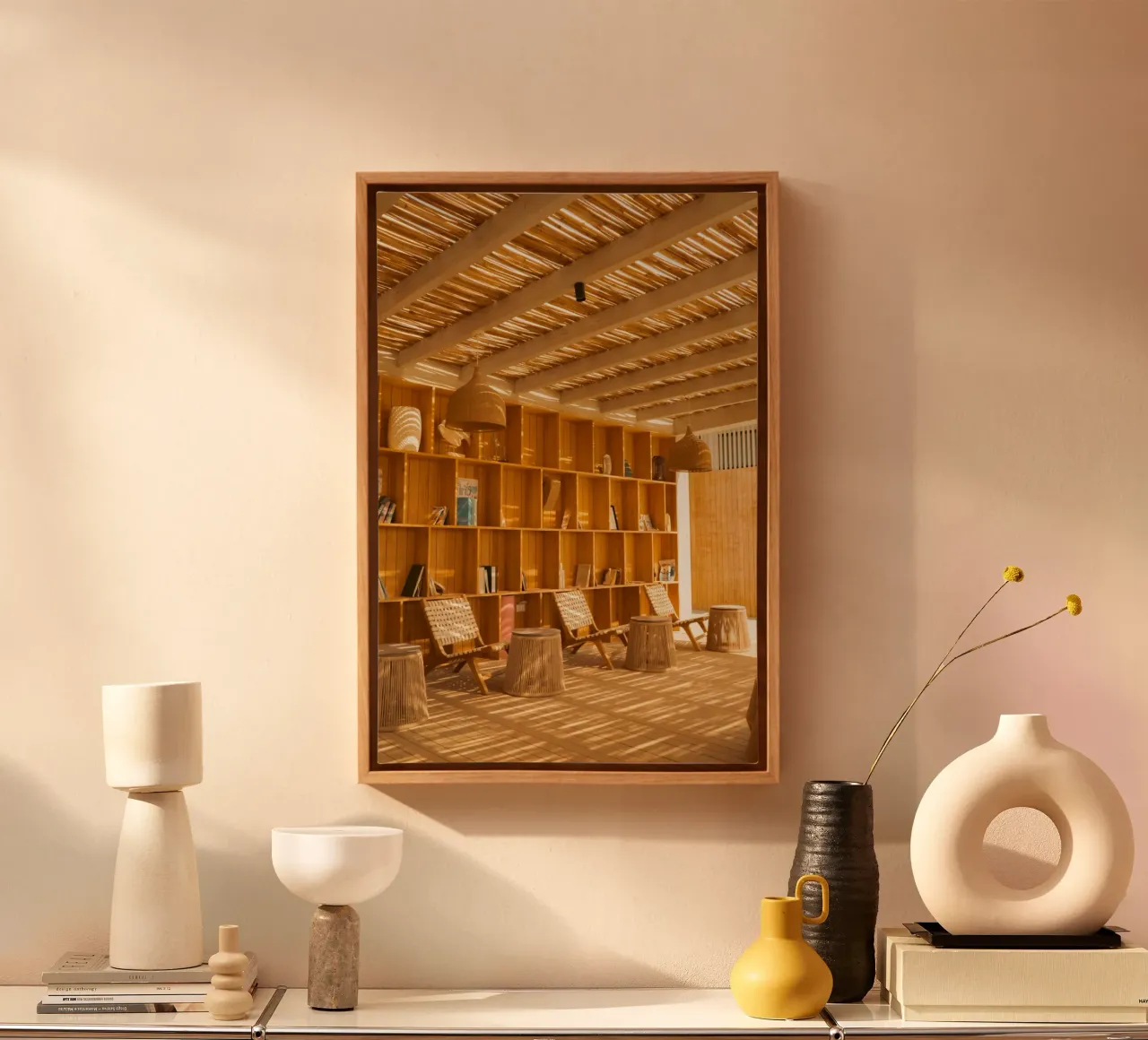 Accogliente biblioteca moderna ad Ain Sokhna, in Egitto tela con Cornice a cassetta da Liam Johnson