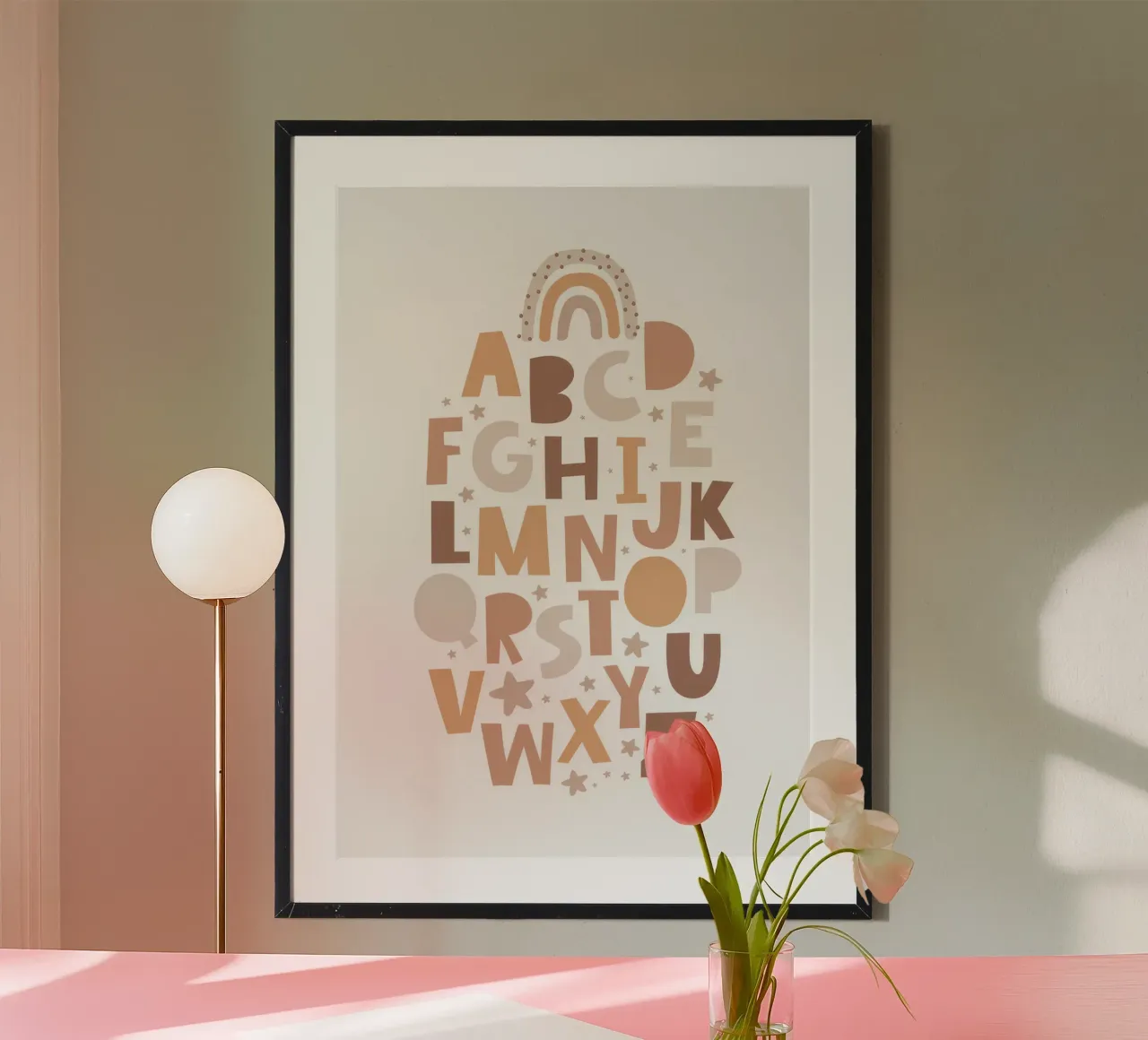 Alfabeto 11 poster con telaio in plastica da Panait Ivascu