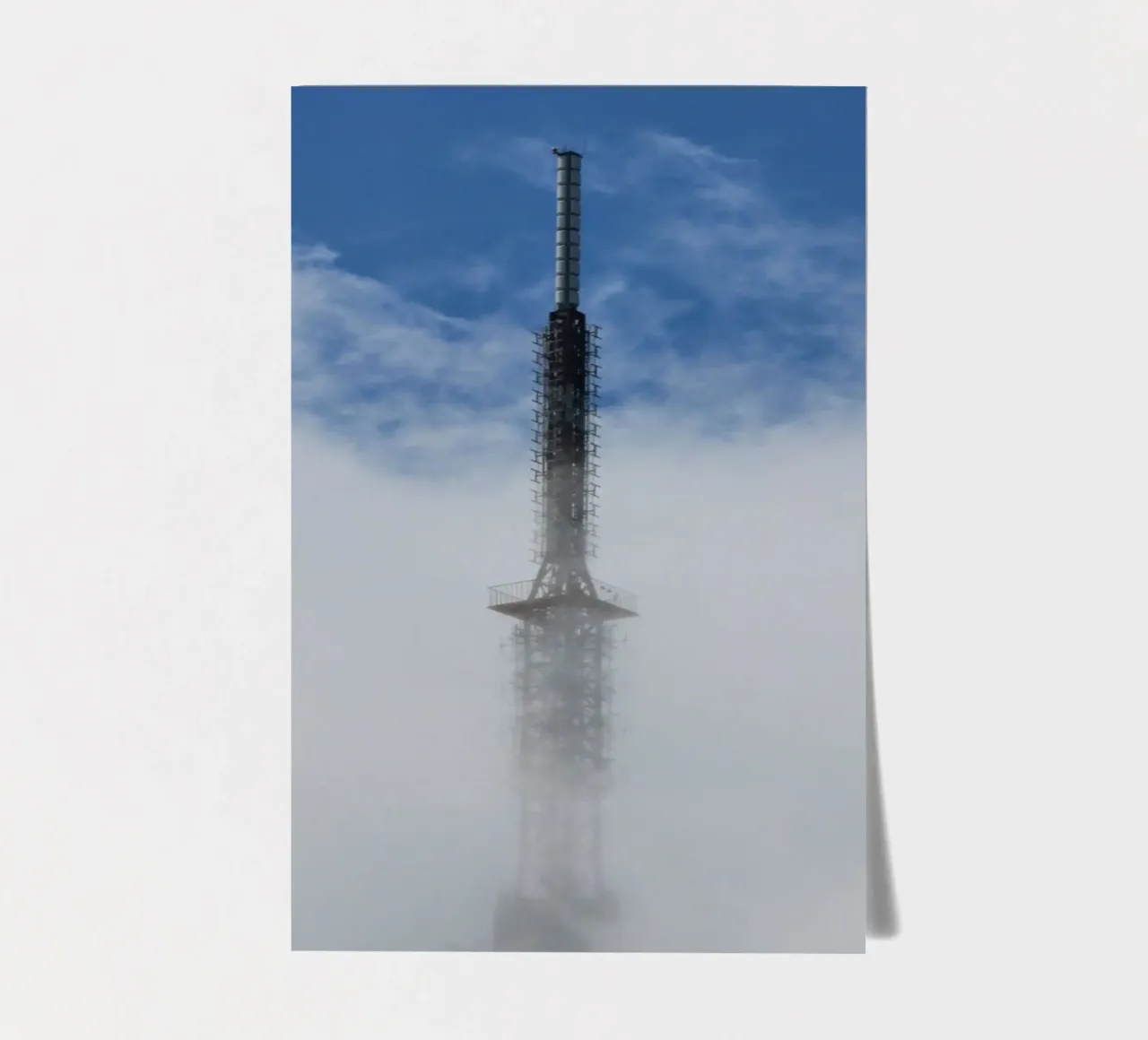sky scape building in clouds foglio adesivo da comura