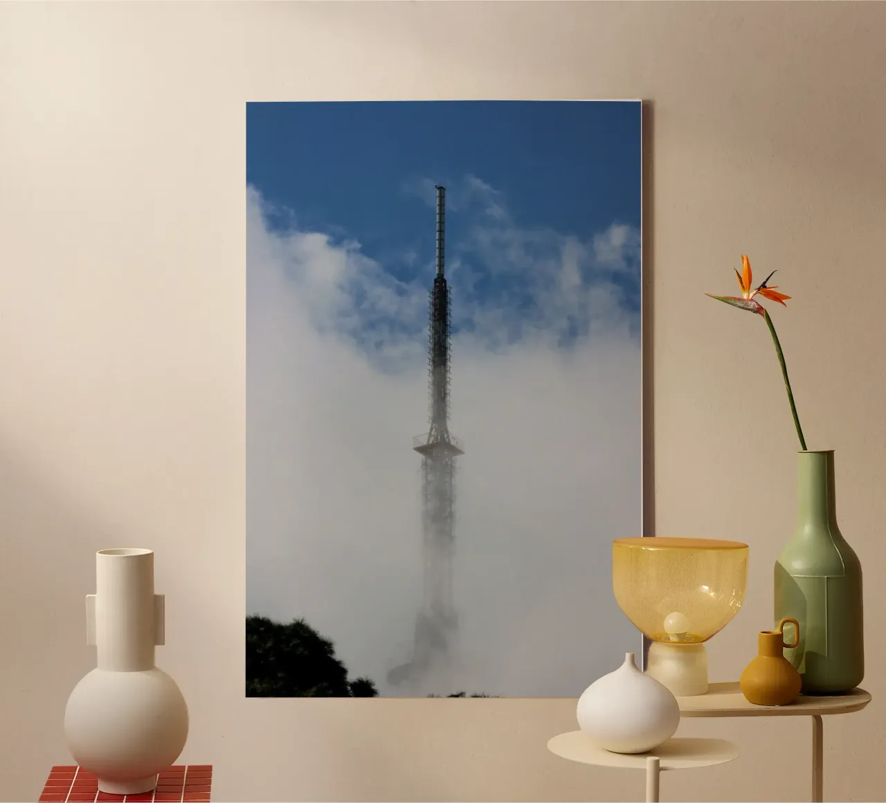 sky scape building in clouds tela da comura