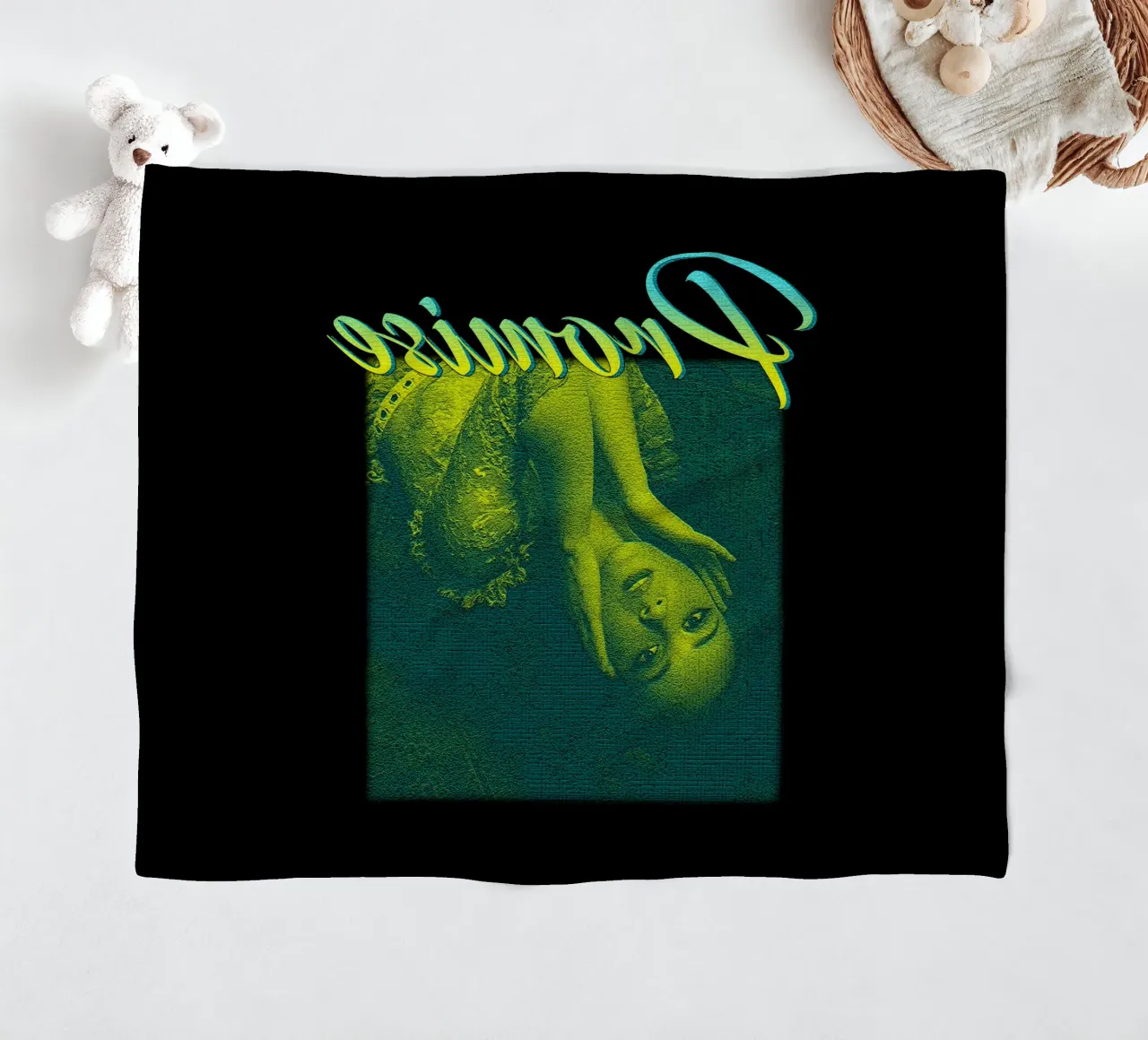 Laufey Pop Band coperta in pile da igoshdesigns