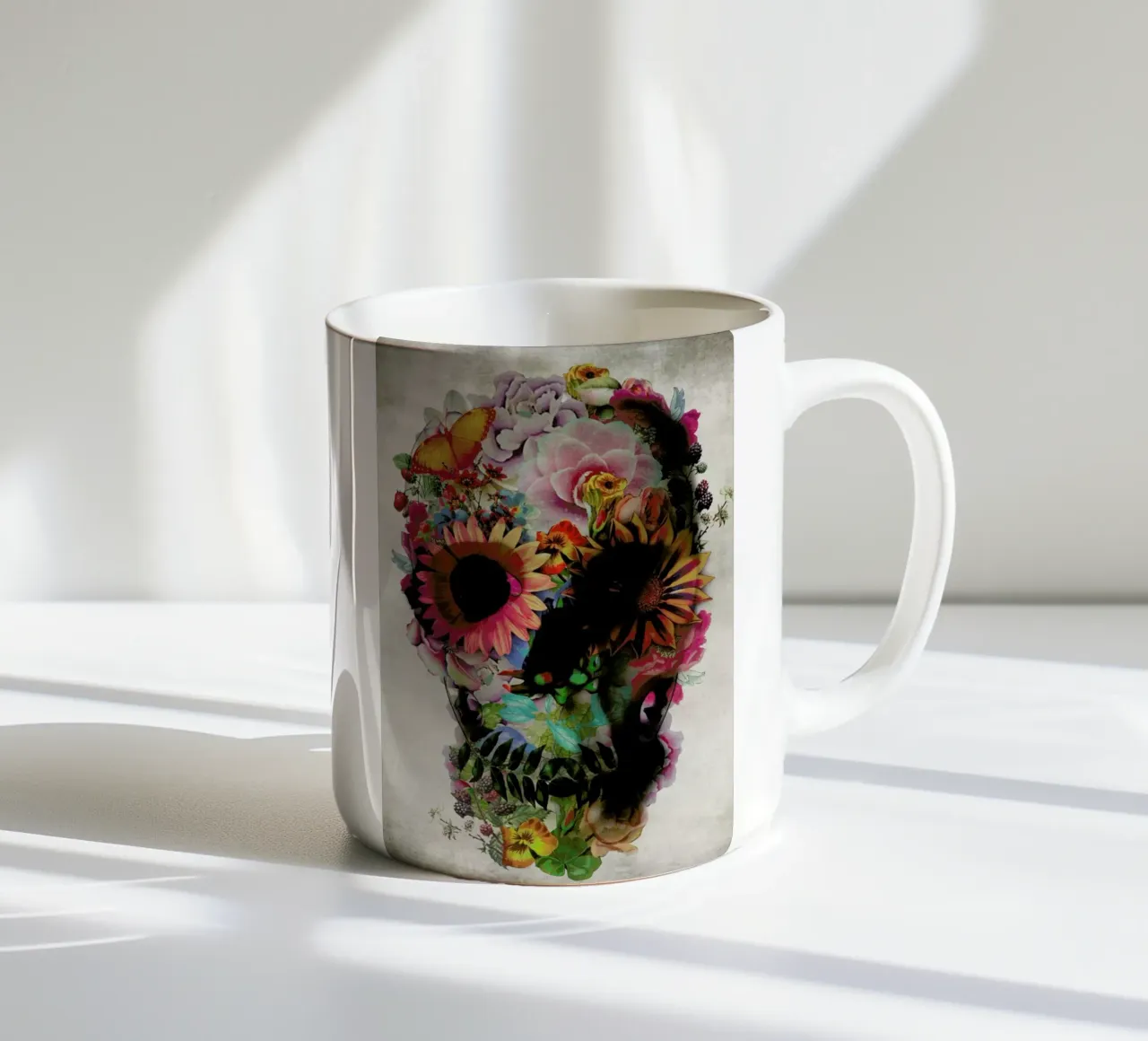 Skull II tazza in ceramica da Ali Gulec