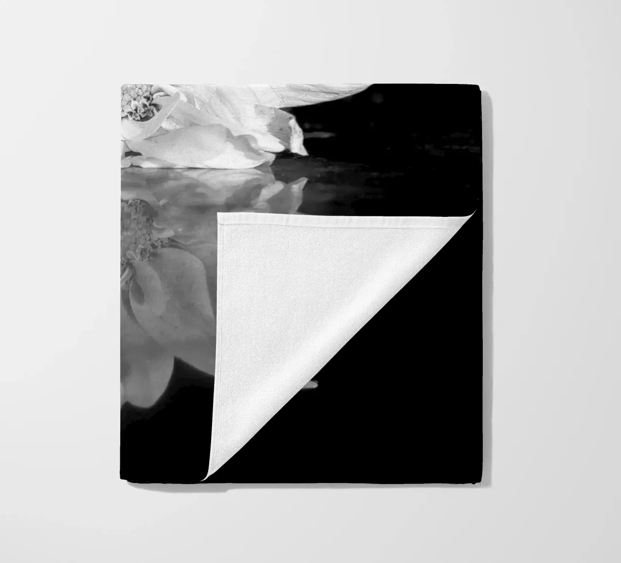 Flora beach towel by rafael campezato