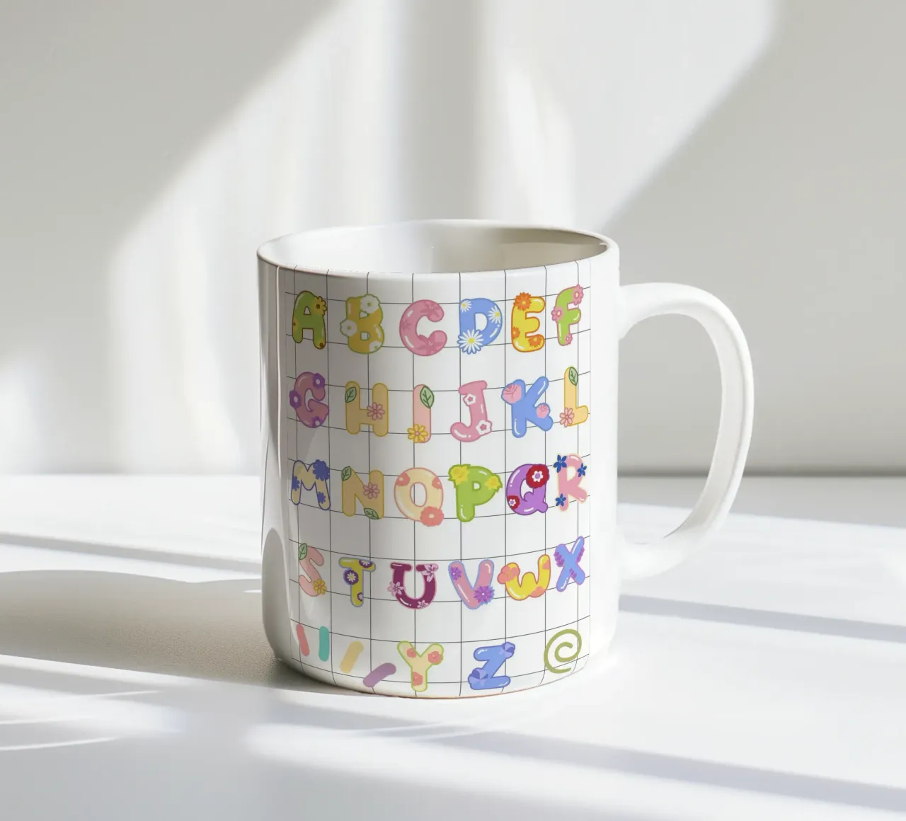cute alphabet 03 tazza in ceramica da Creaton