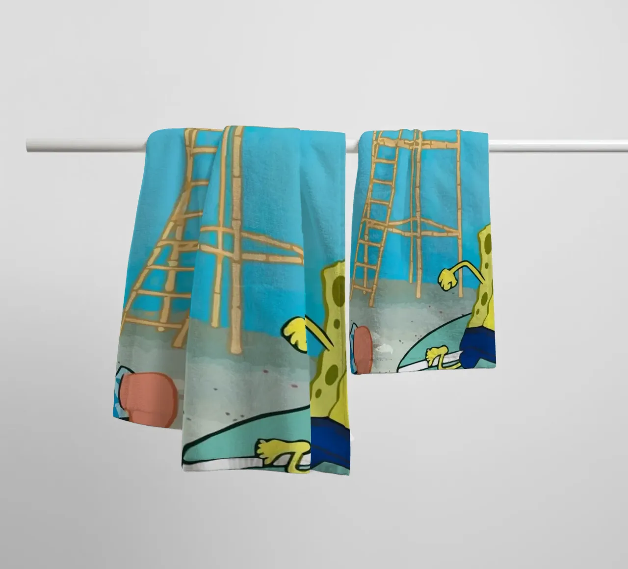 Spongebob and Patrick go surfing serviette de bain de Dumery Art