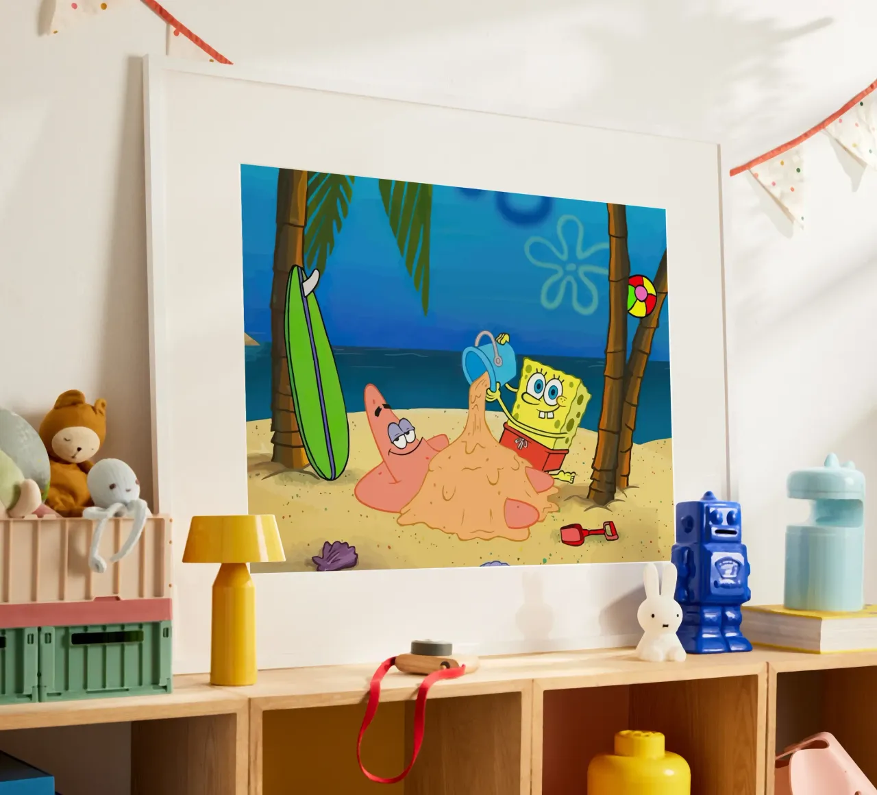 SpongeBob and Patrick playing in the sand on the beach poster con telaio in legno da Dumery Art