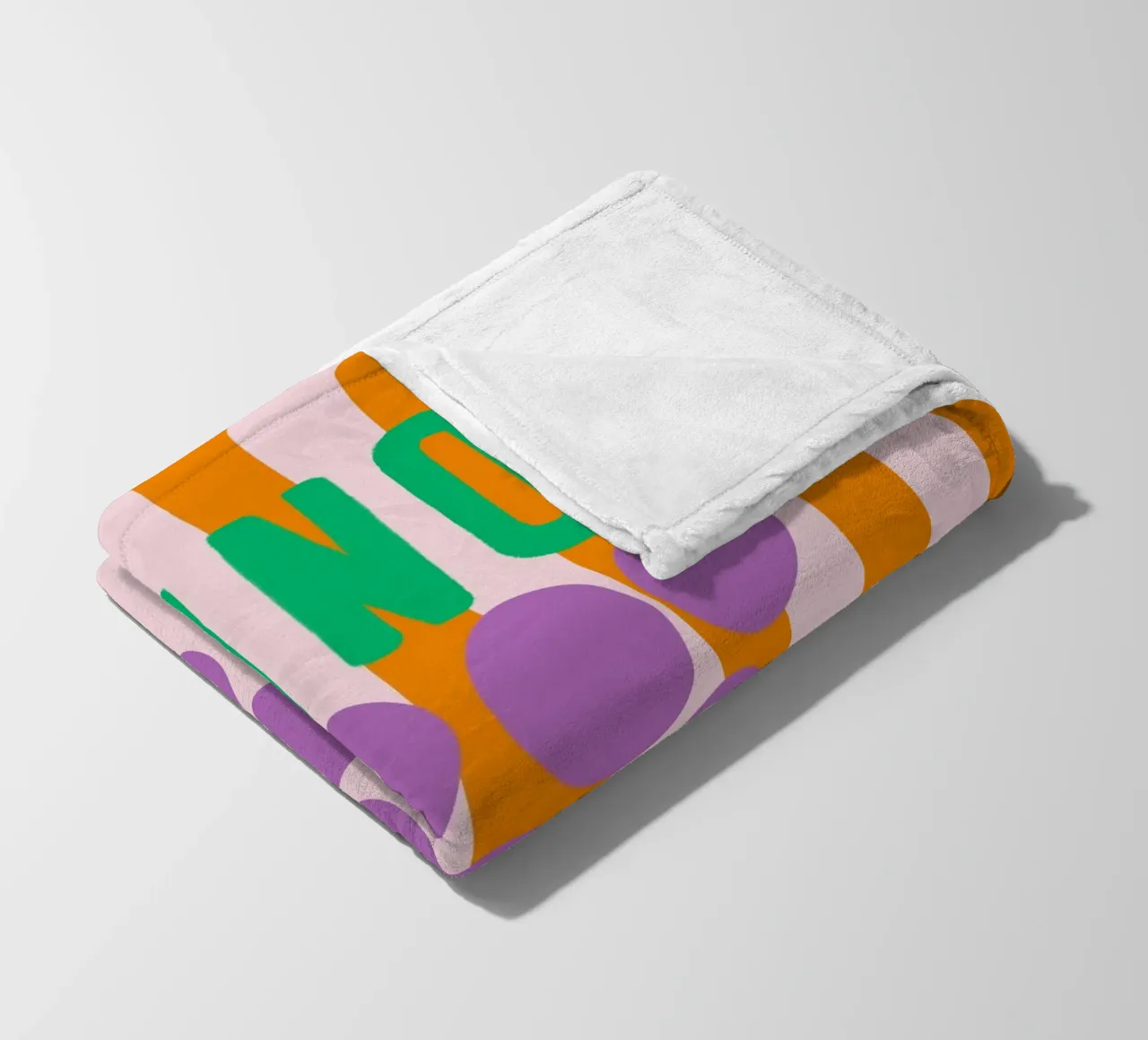 Verde vino con uva viola su strisce arancioni coperta in pile da Alisa Knöß