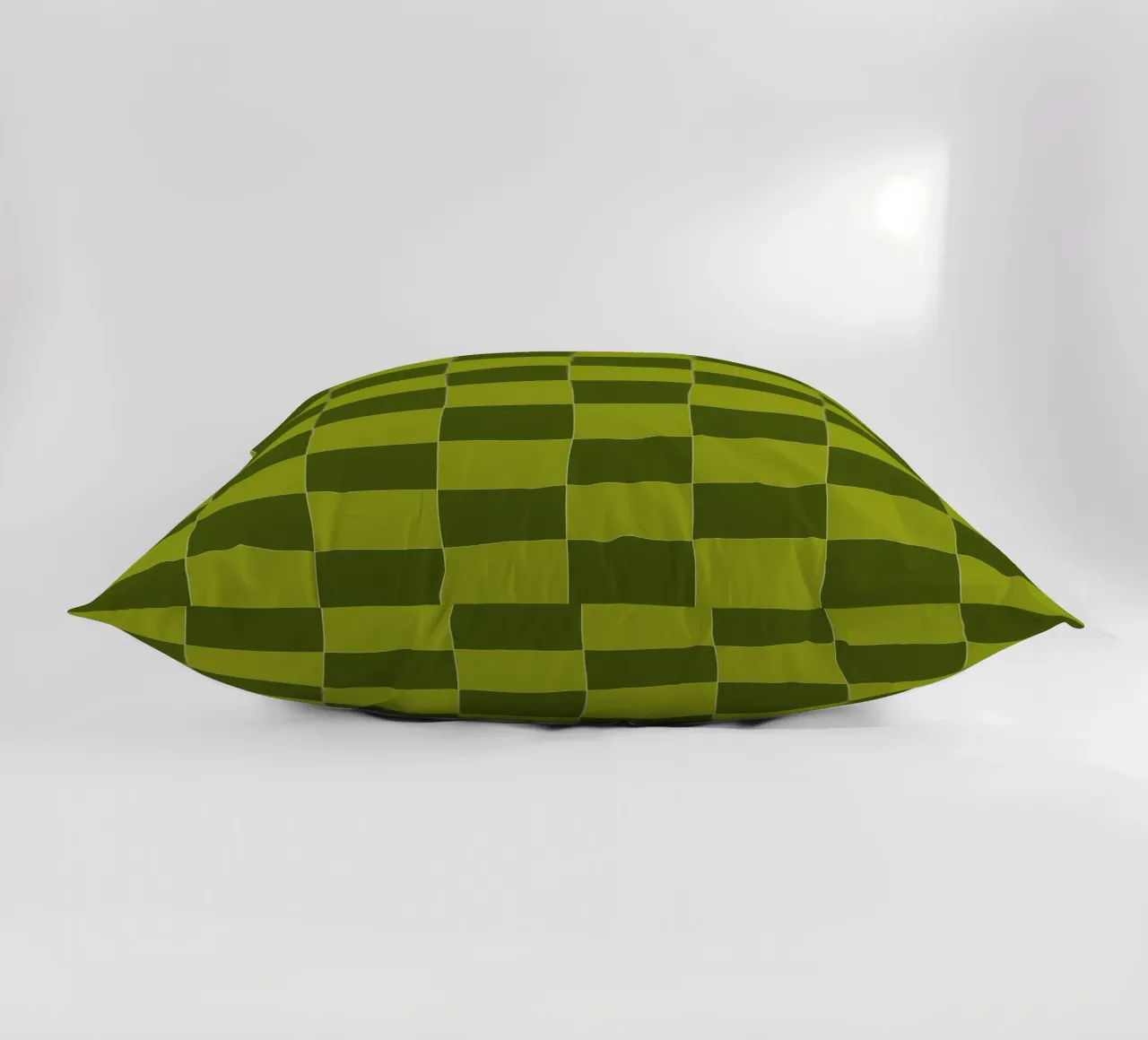 Groovy retro vibrant pattern checks- Sap green cuscino da TijanaArtStudio88