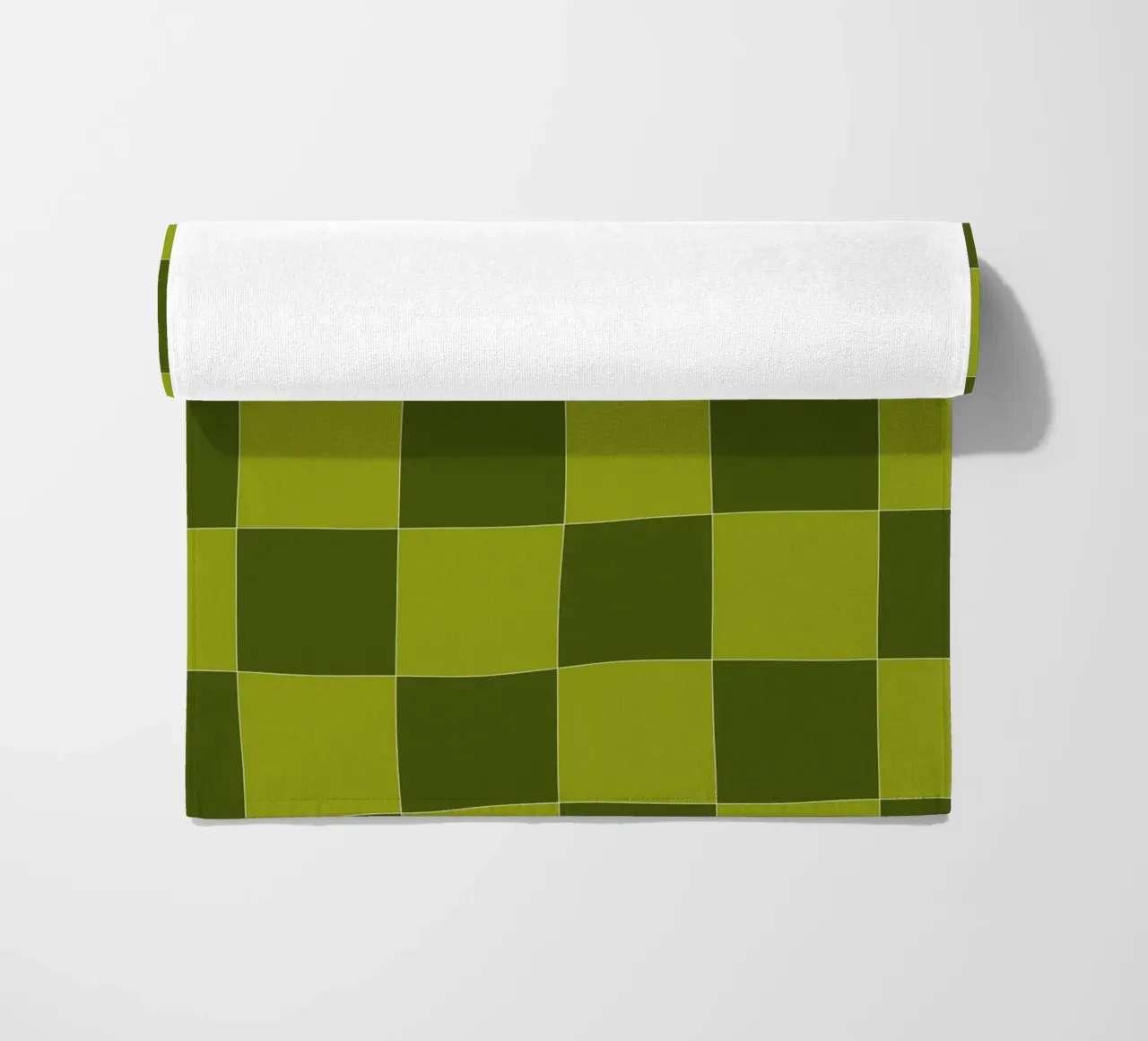 Groovy retro vibrant pattern checks- Sap green telo mare da TijanaArtStudio88