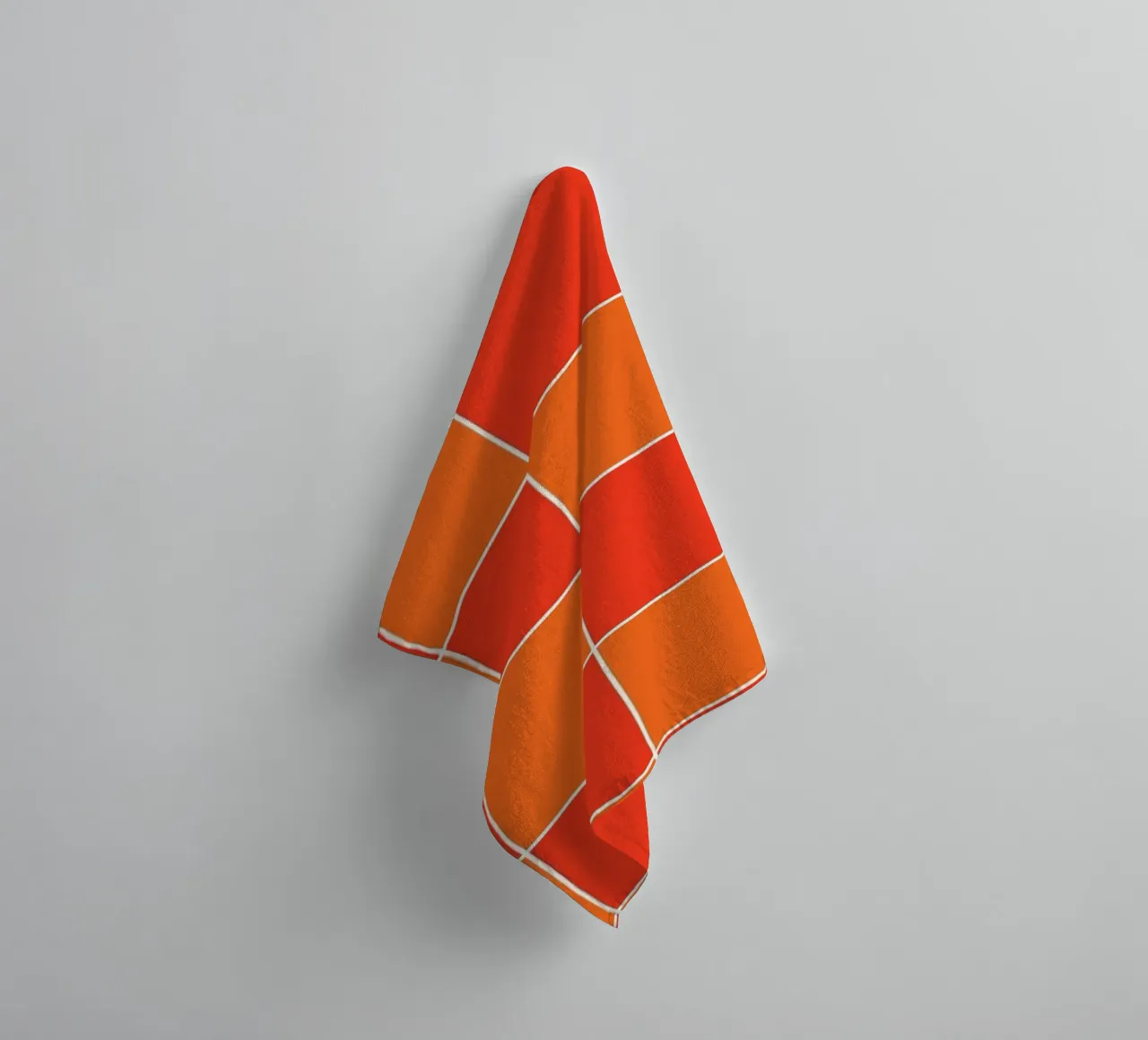 Groovy retro vibrant pattern checks- Orange red serviette de bain de TijanaArtStudio88
