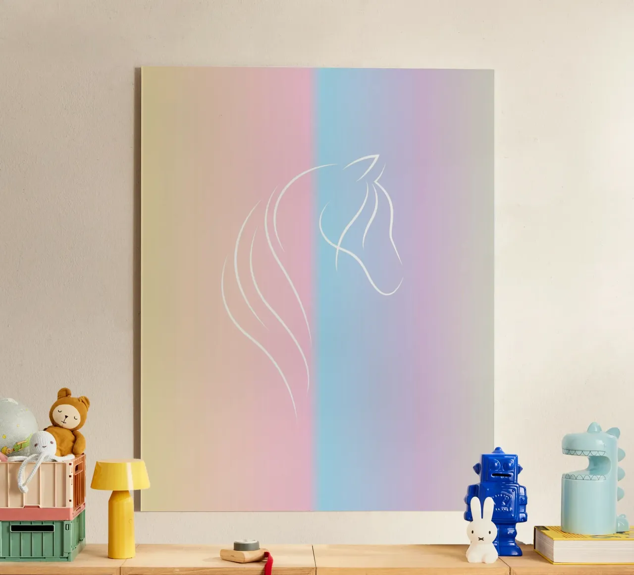 line horse in gradient plexiglass da Creaton