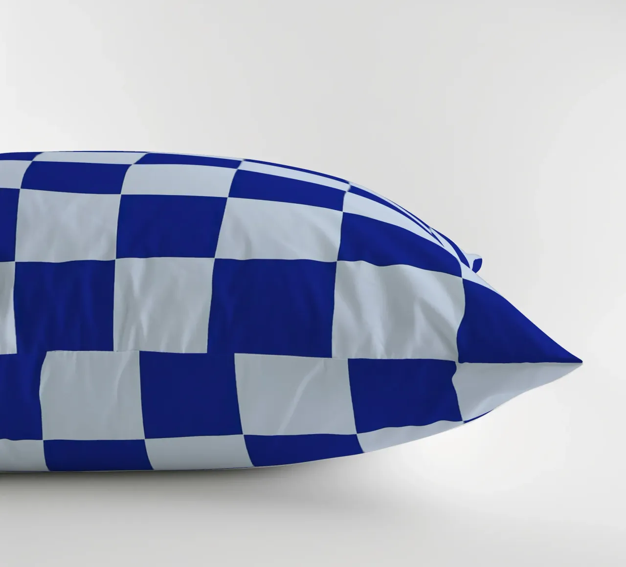 Groovy retro vibrant pattern checks- Blue cuscino da TijanaArtStudio88