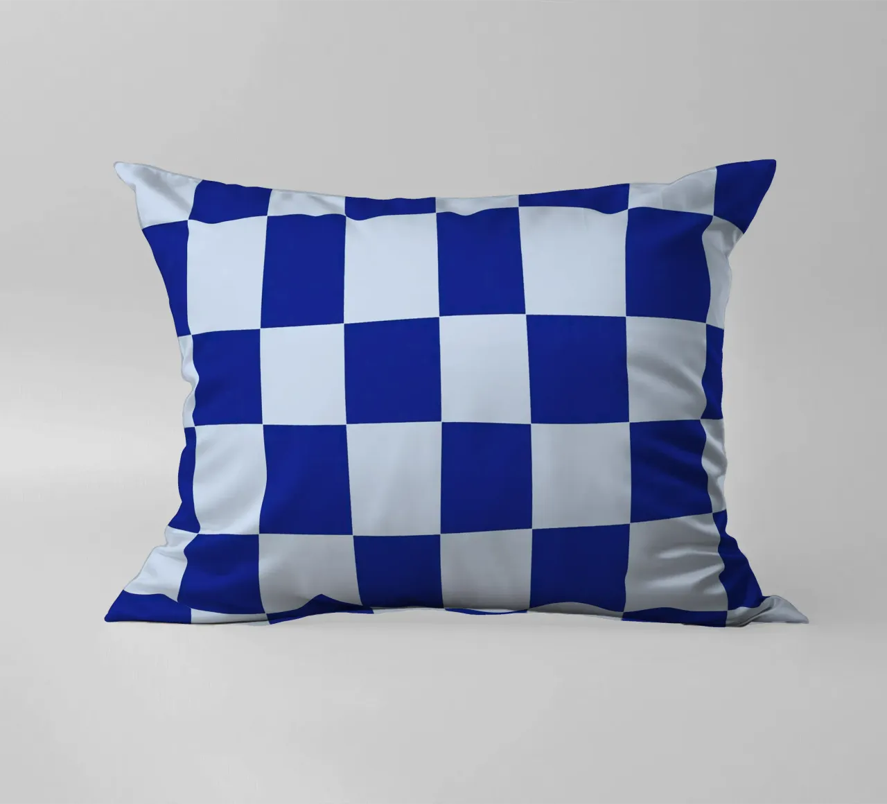 Groovy retro vibrant pattern checks- Blue cuscino da TijanaArtStudio88