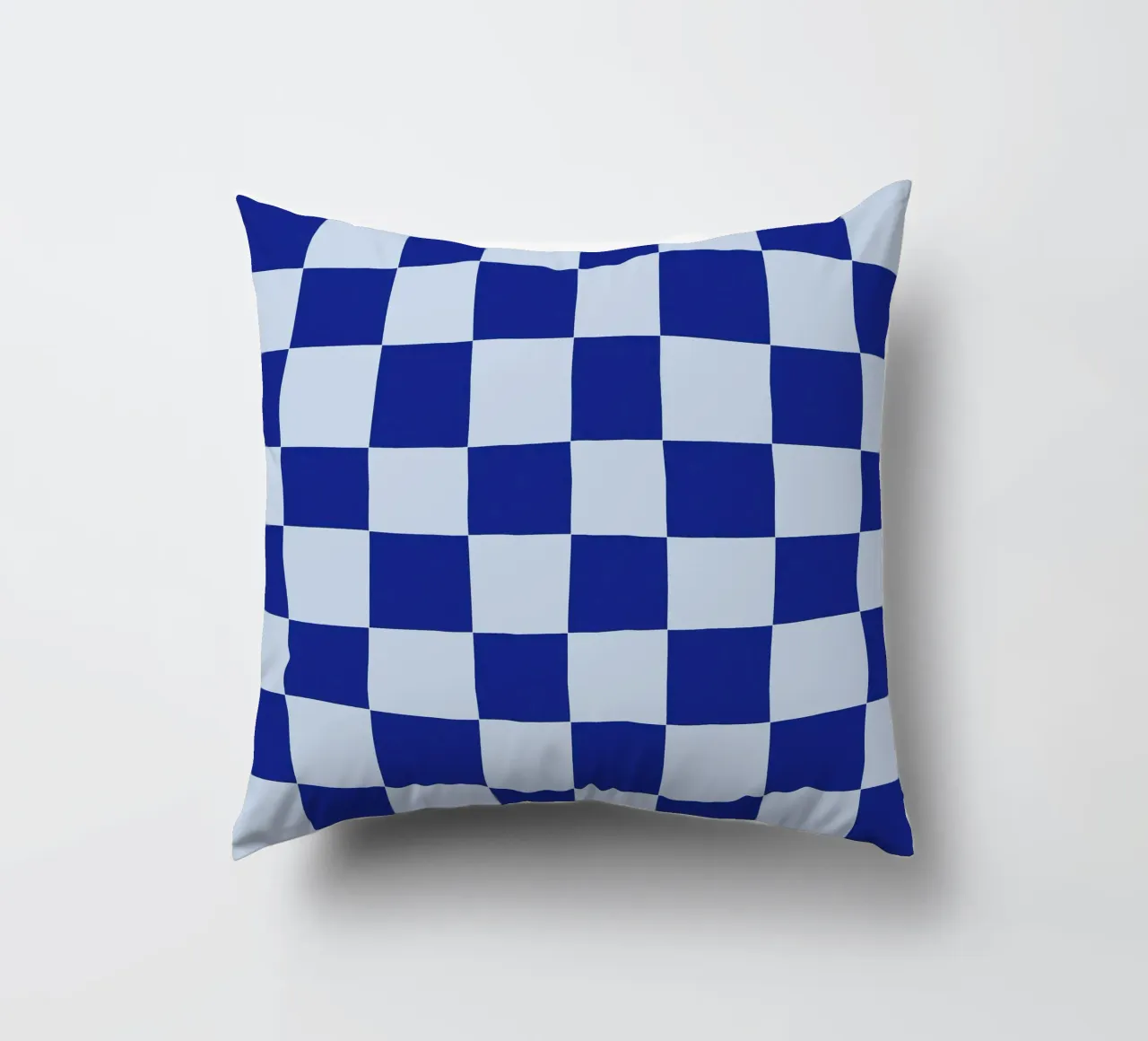 Groovy retro vibrant pattern checks- Blue cuscino da TijanaArtStudio88