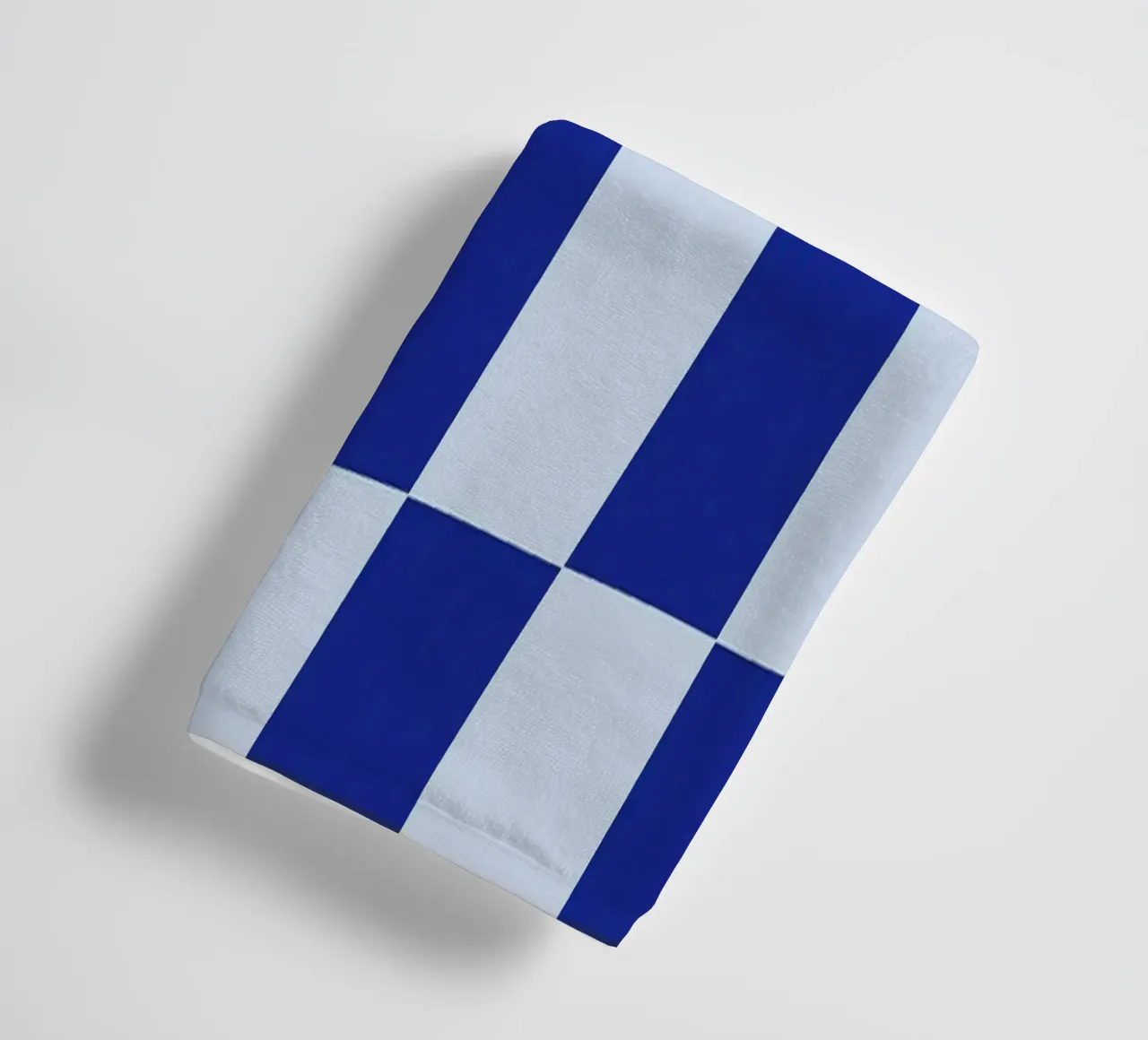 Groovy retro vibrant pattern checks- Blue asciugamano da bagno da TijanaArtStudio88