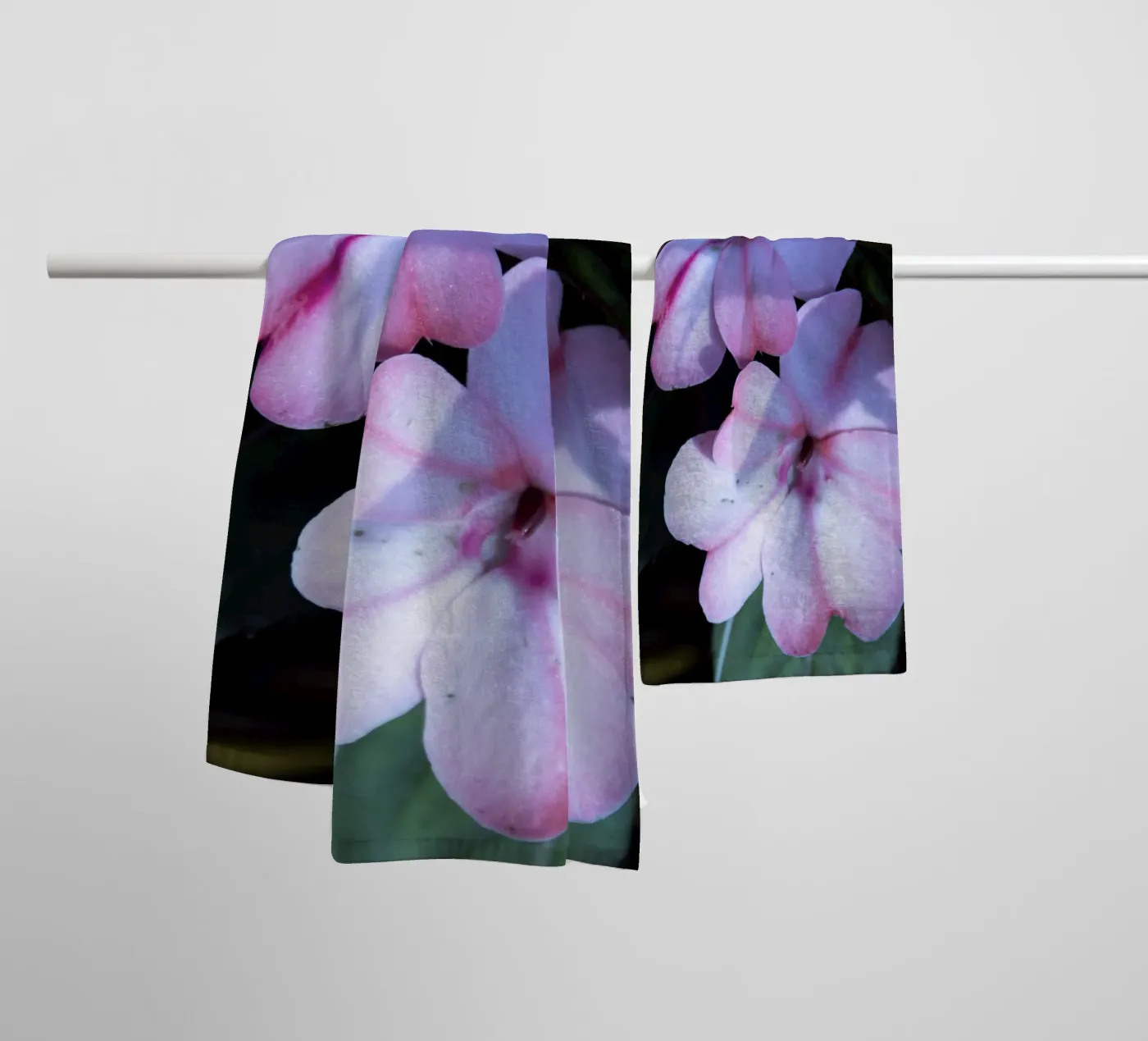 Flora 3 towel by rafael campezato