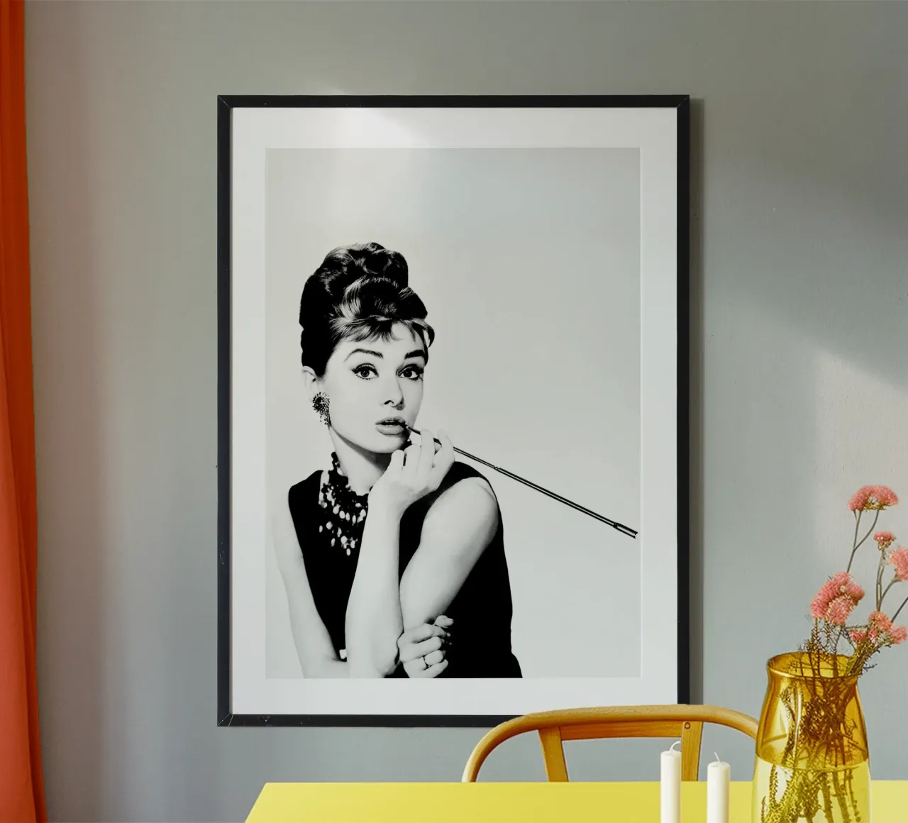 Audrey che fuma poster da April Lewis
