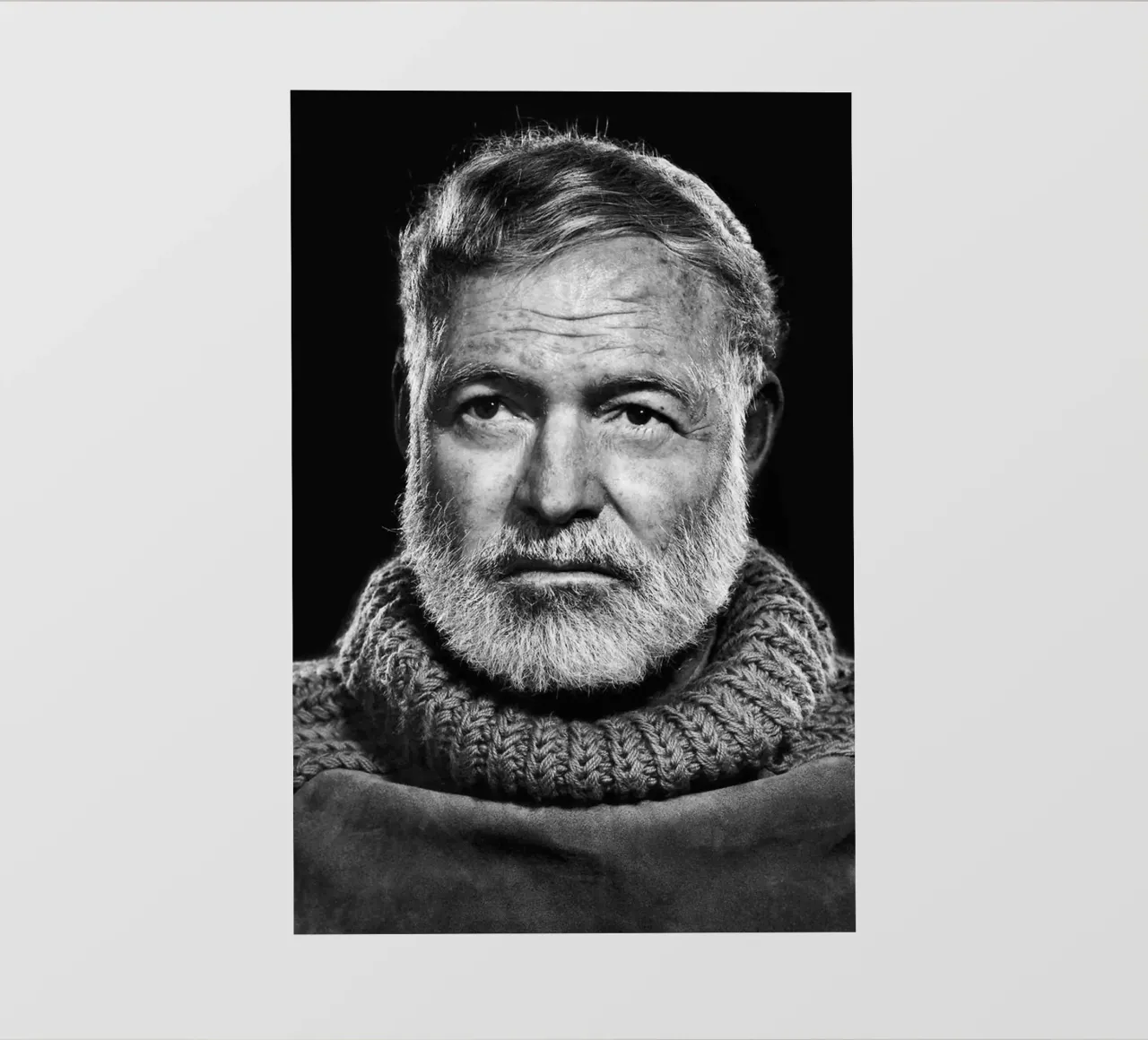 Ernest Hemingway telo in pvc da April Lewis