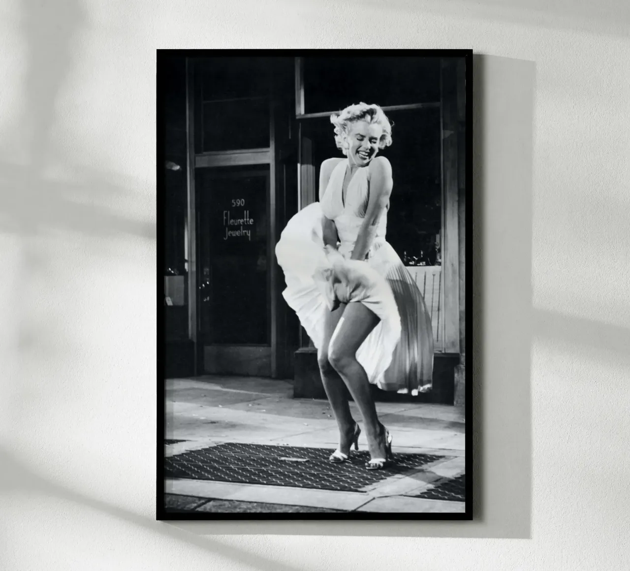 Marilyn - Il prurito dei sette anni: una posa iconica poster da April Lewis