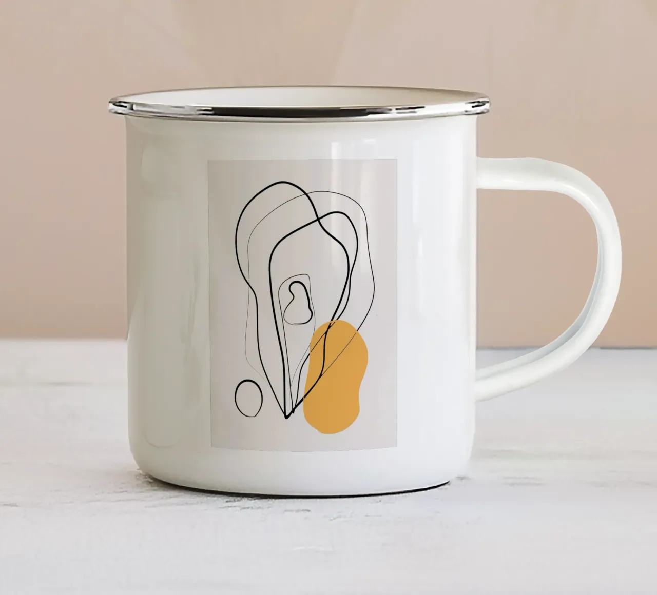 Giallo e linee artistiche 02 tazza in smalto da Little Dean