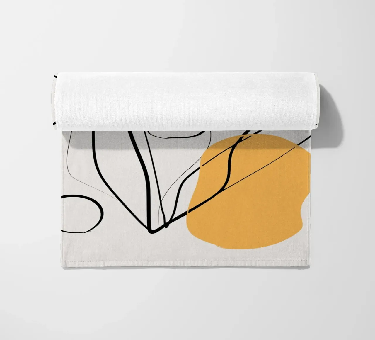 Giallo e linee artistiche 02 telo mare da Little Dean