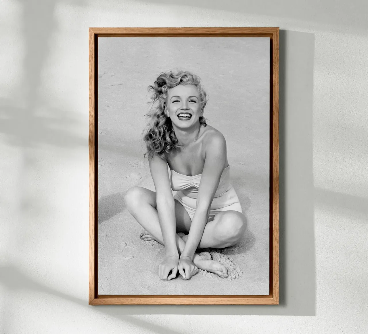 Marilyn Monroe in costume da bagno tela con Cornice a cassetta da April Lewis