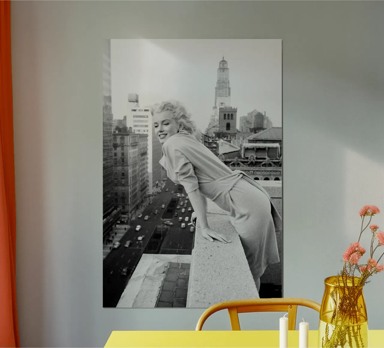 Marilyn Monroe a New York poster con telaio in legno da April Lewis