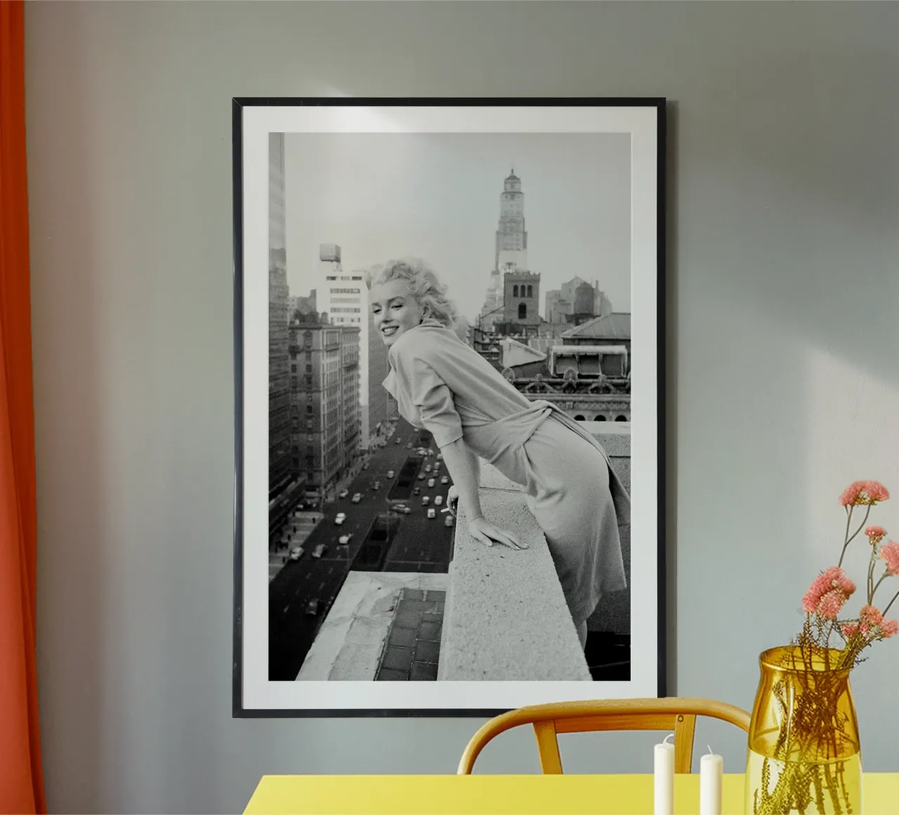 Marilyn Monroe a New York poster con telaio in legno da April Lewis