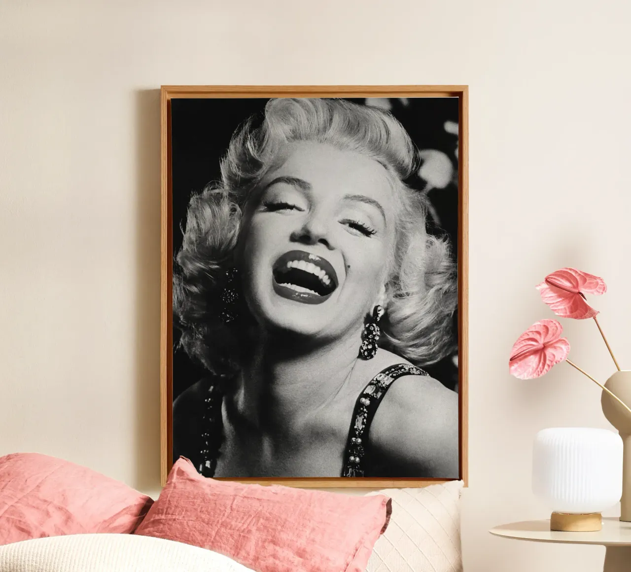 Marilyn Monroe Lippenstift canvas met Baklijst van April Lewis