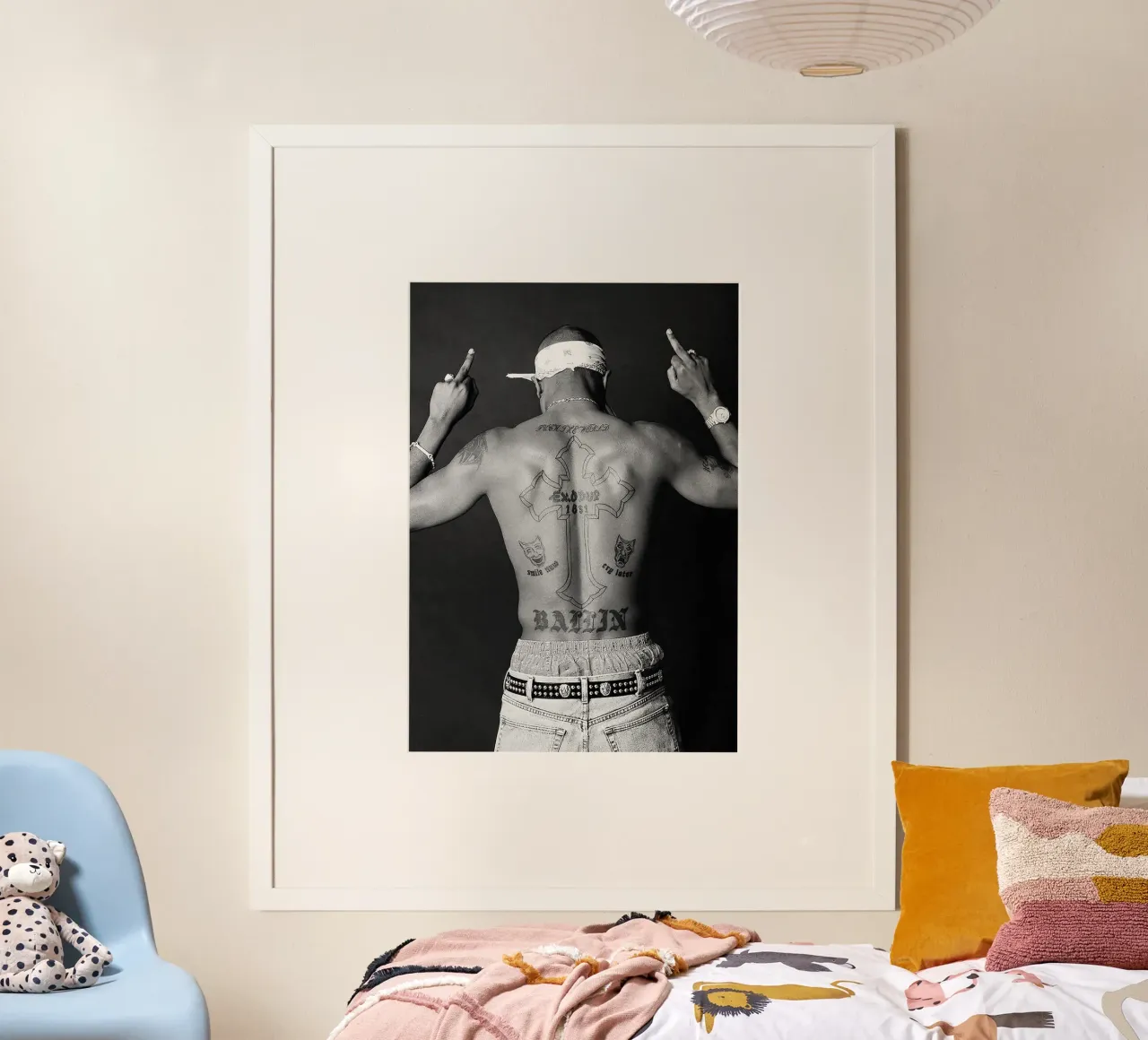 Tatuaggio di Tupac poster con telaio in plastica da April Lewis