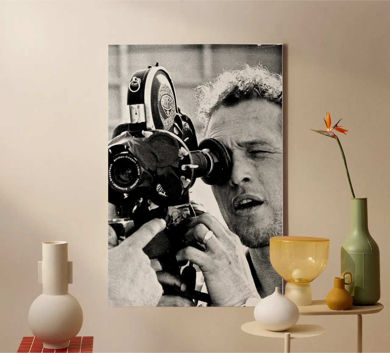 Paul Newman con cámara lienzo con Marco flotante de April Lewis